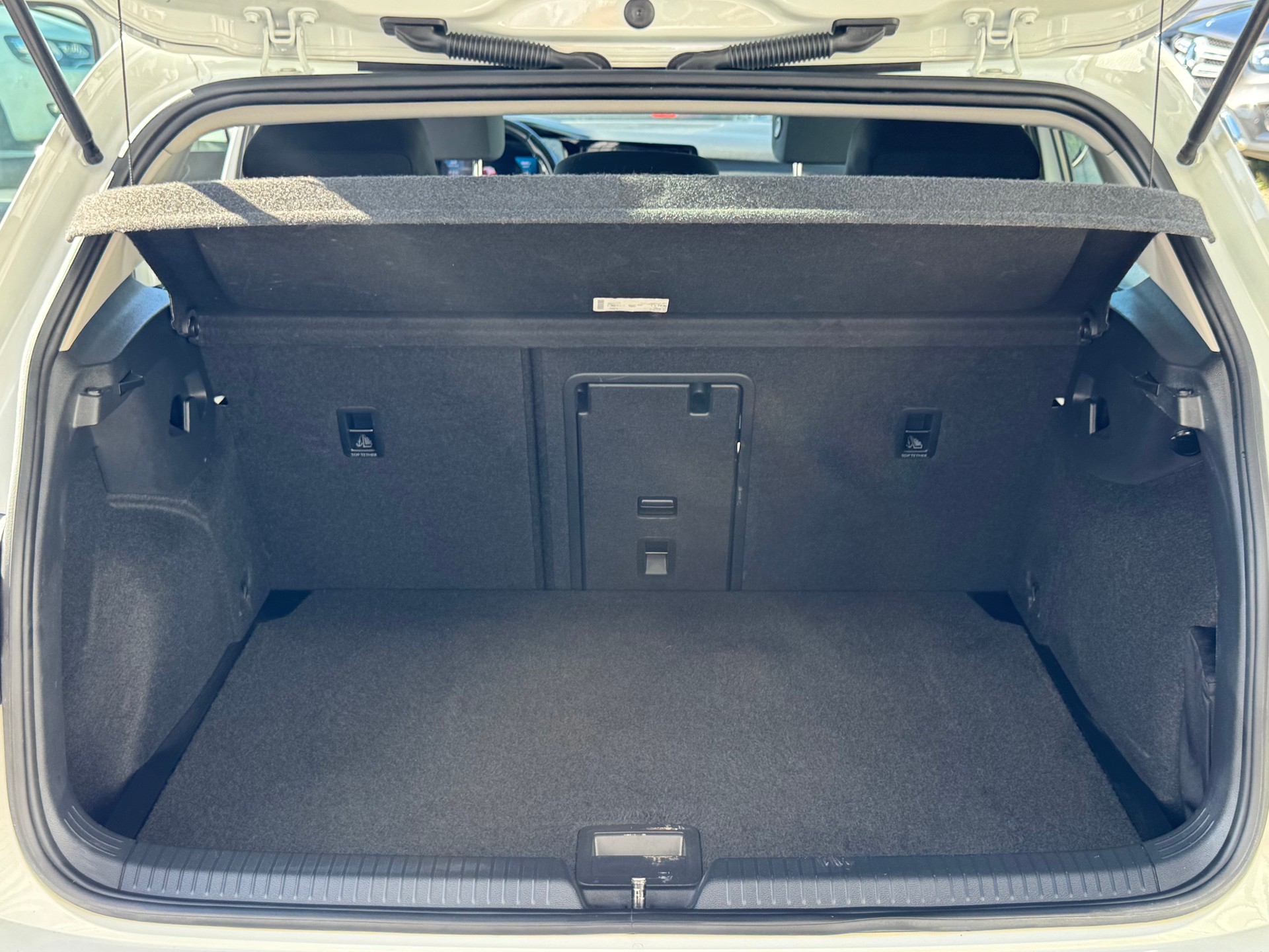 VW Golf 1.0 eTSI mHEV ACTLife DSG-image-15