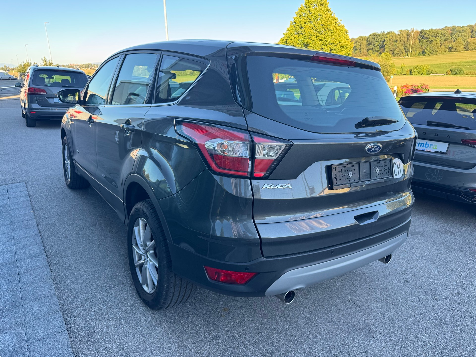 FORD Kuga 2.0 TDCi Trend 4WD PowerShift-image-5