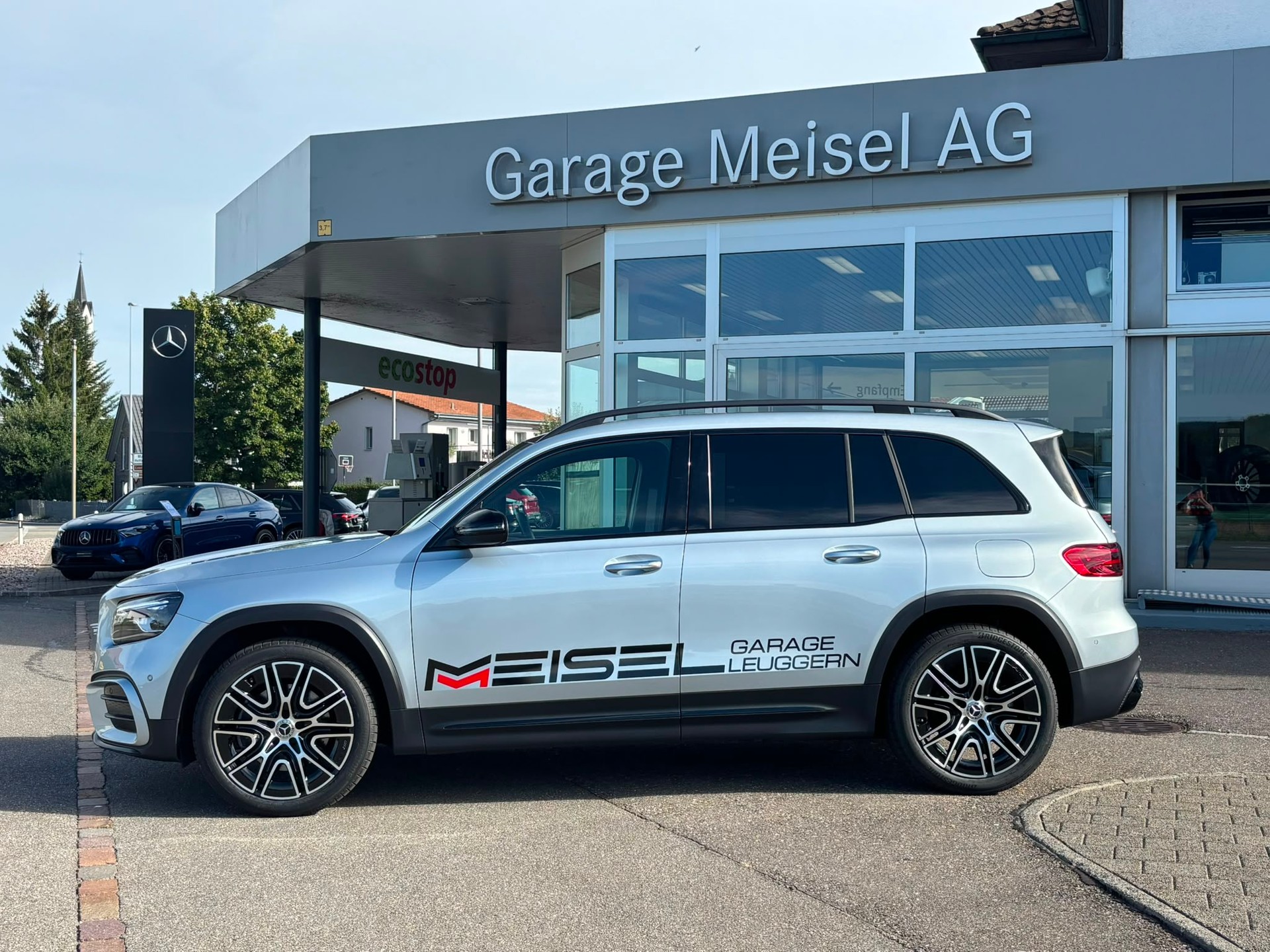 MERCEDES-BENZ GLB 220 AMG-Line 4Matic-image-5