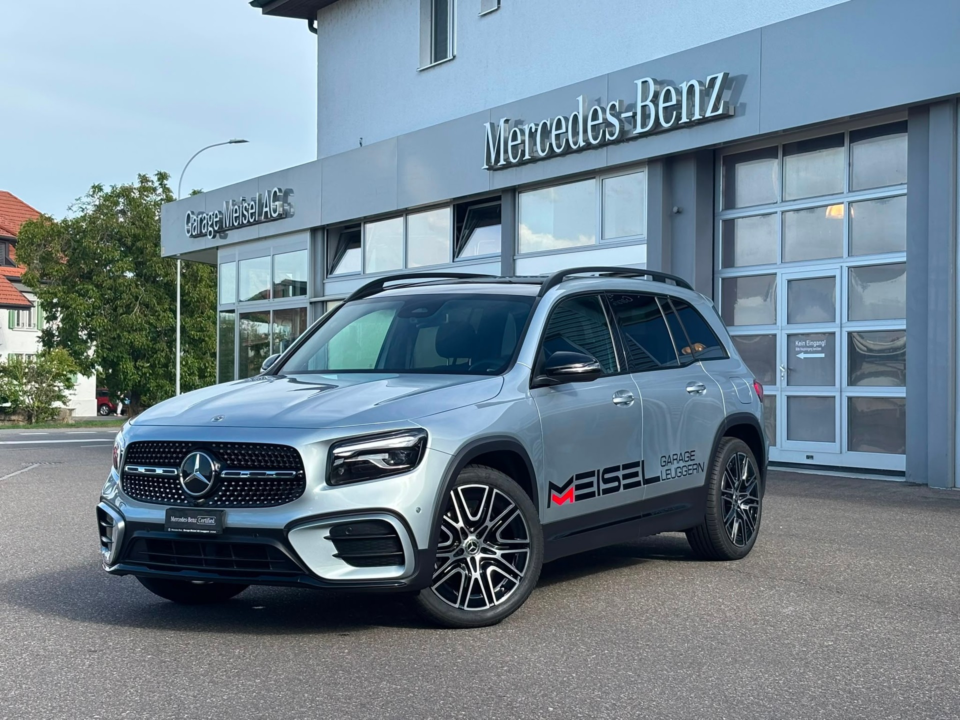 MERCEDES-BENZ GLB 220 AMG-Line 4Matic-image-0