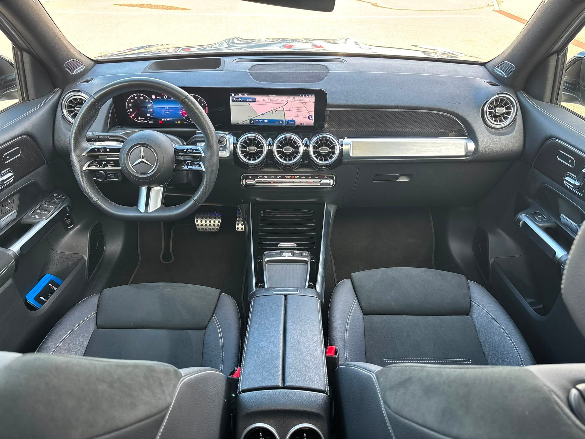 MERCEDES-BENZ GLB 220 AMG-Line 4Matic-image-7
