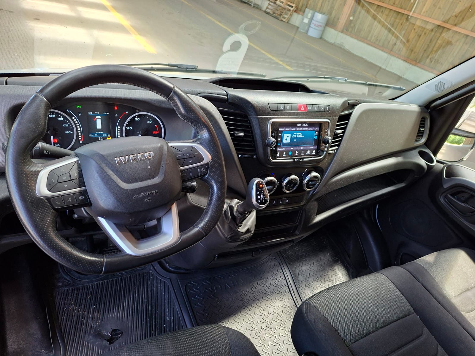 IVECO 35 S 16 A8 V-image-10