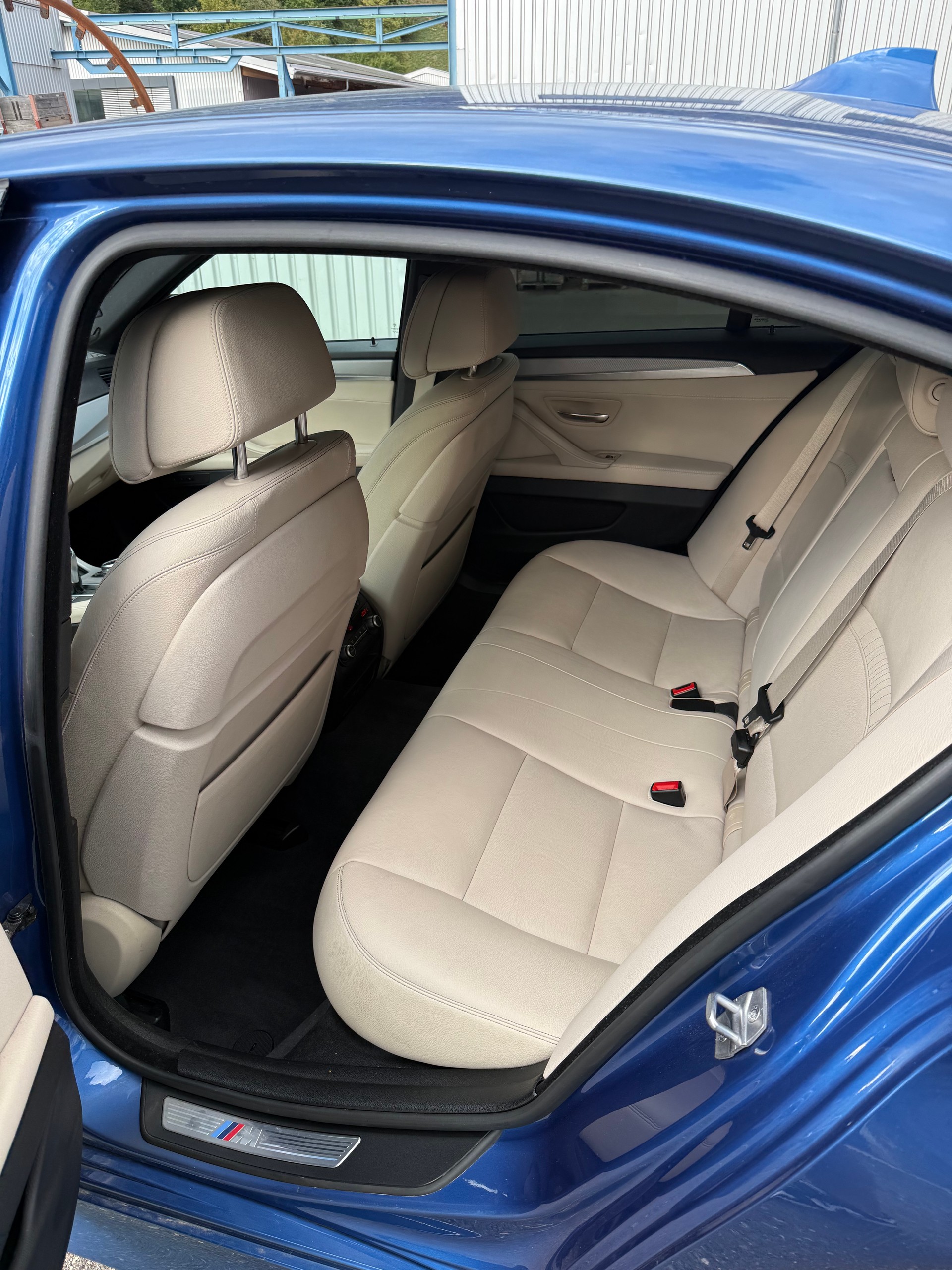 BMW M550d xDrive Steptronic-image-11