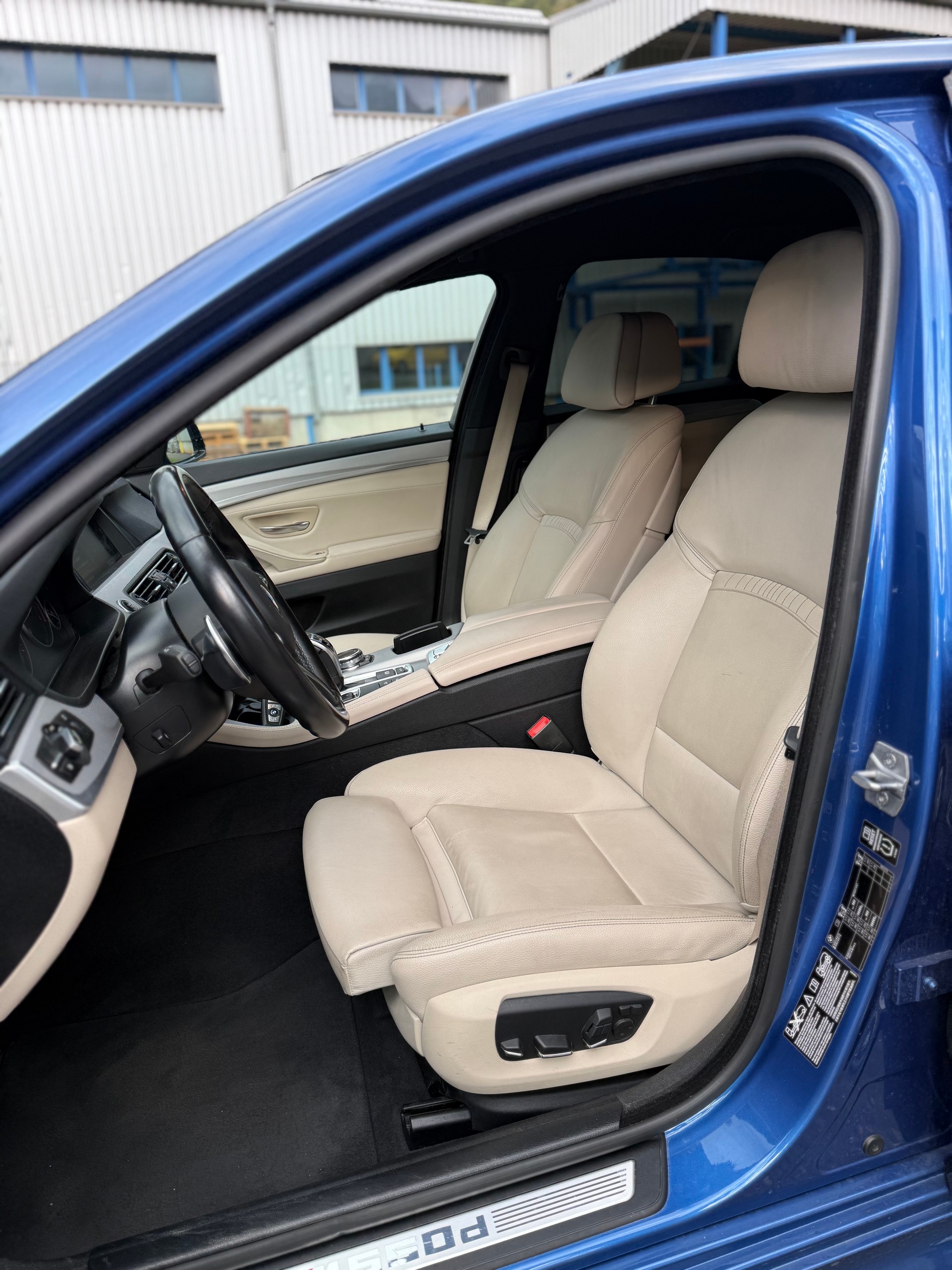 BMW M550d xDrive Steptronic-image-8