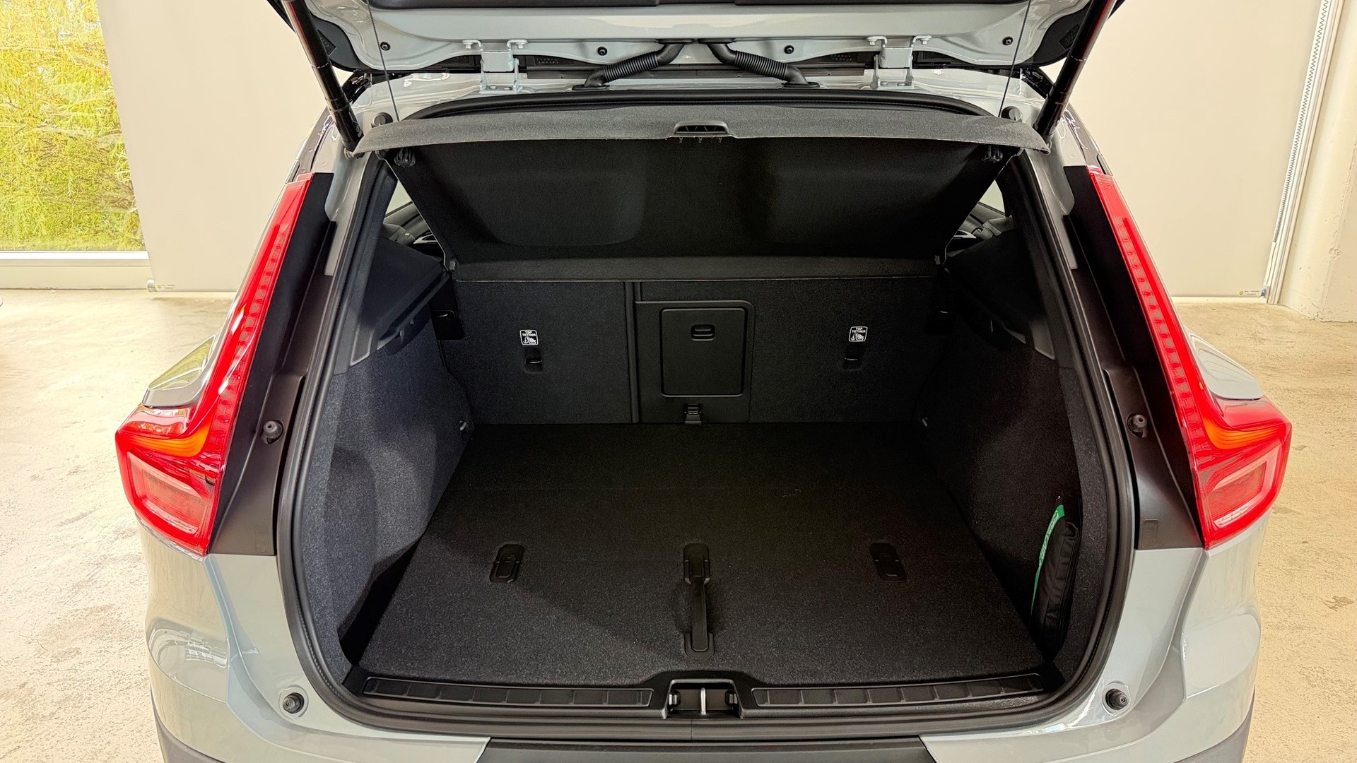 VOLVO EX40 Twin Performance Ultra AW-image-11