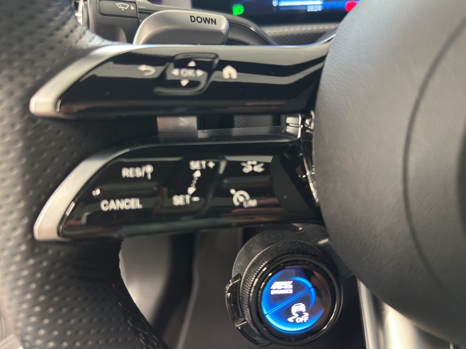 MERCEDES-BENZ A AMG 35 4Matic 8G-DCT-image-15