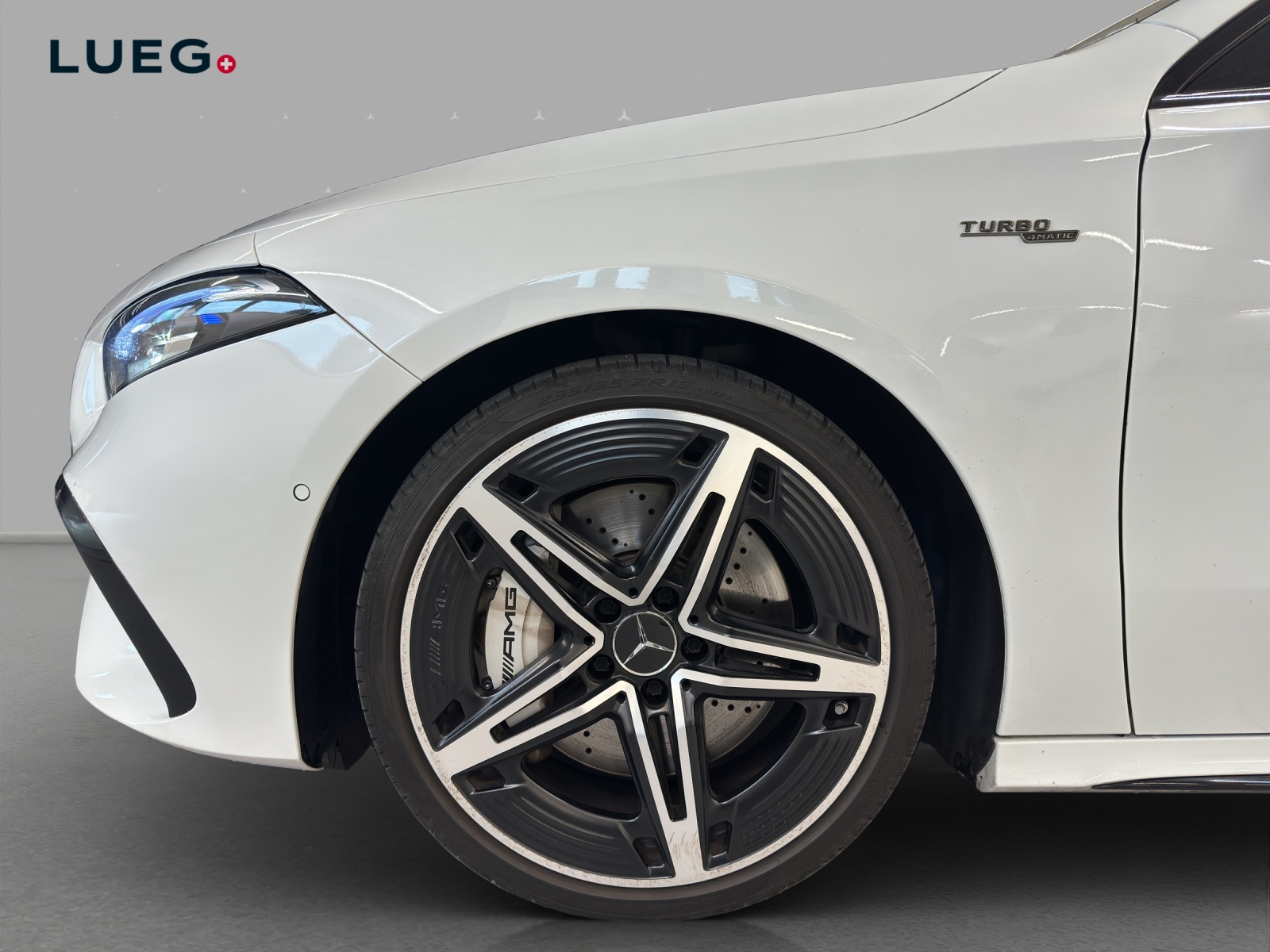 MERCEDES-BENZ A AMG 35 4Matic 8G-DCT-image-6