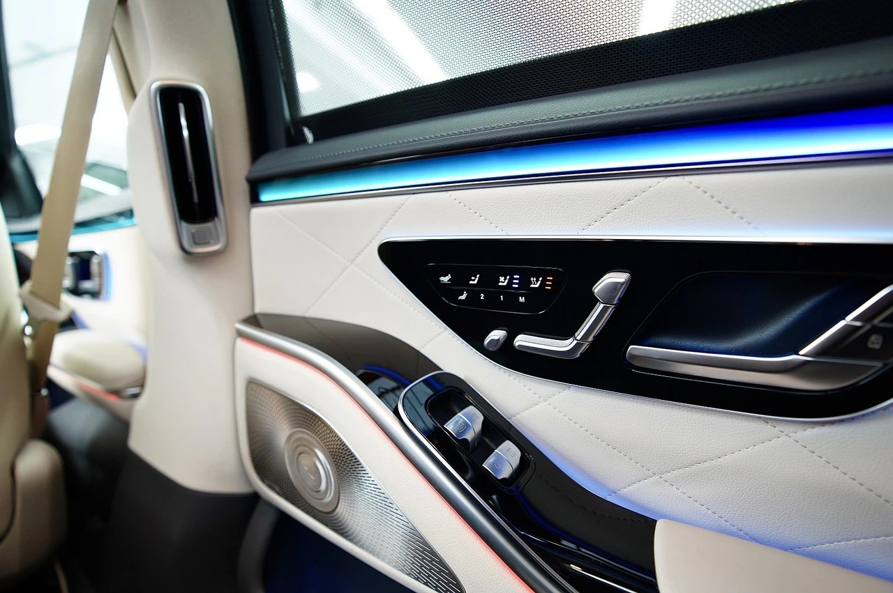 MERCEDES-BENZ S 450 L 4Matic AMG Line 9G-Tronic-image-26