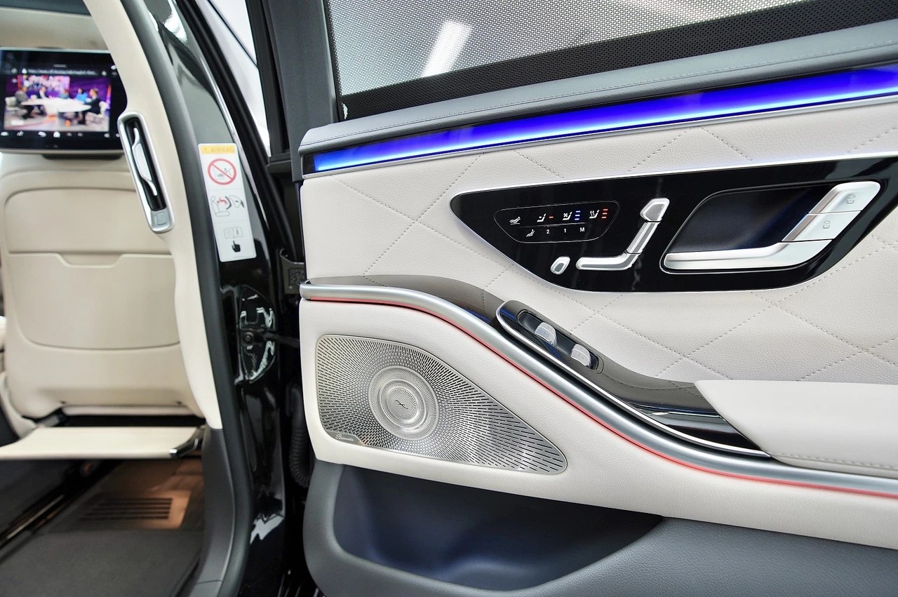 MERCEDES-BENZ S 450 L 4Matic AMG Line 9G-Tronic-image-29