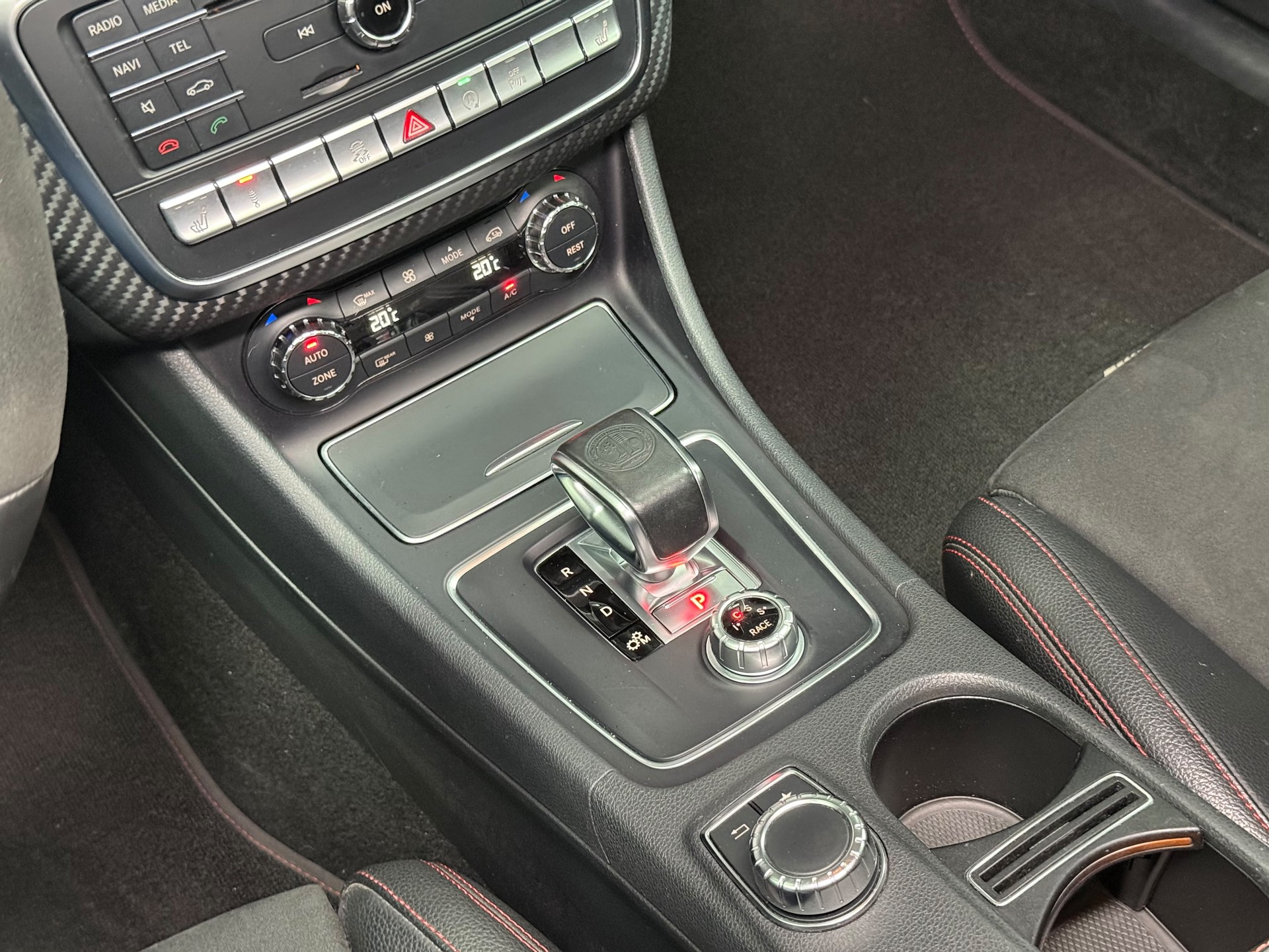 MERCEDES-BENZ A 45 AMG 4Matic Speedshift 7G-DCT-image-20