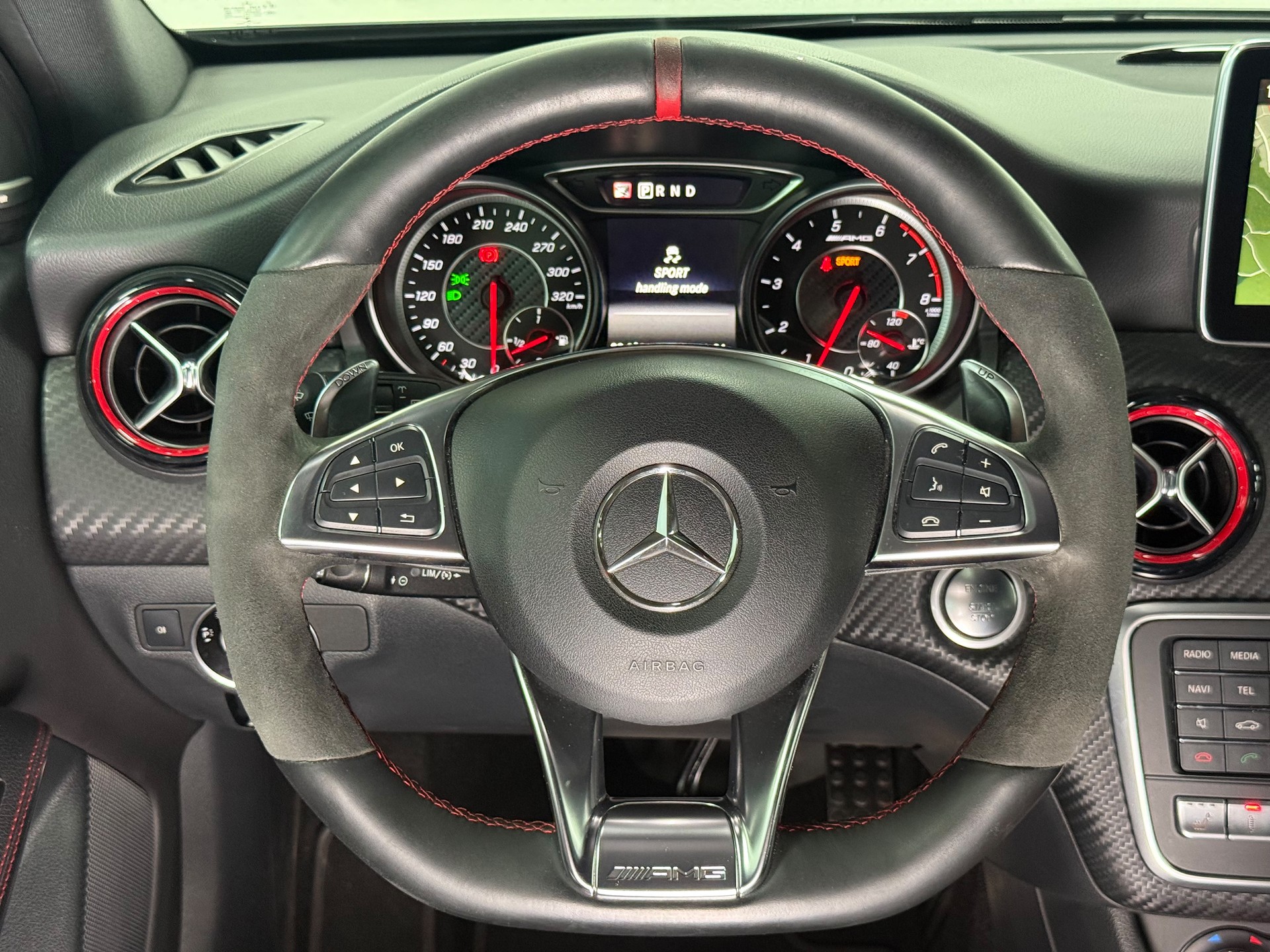 MERCEDES-BENZ A 45 AMG 4Matic Speedshift 7G-DCT-image-15