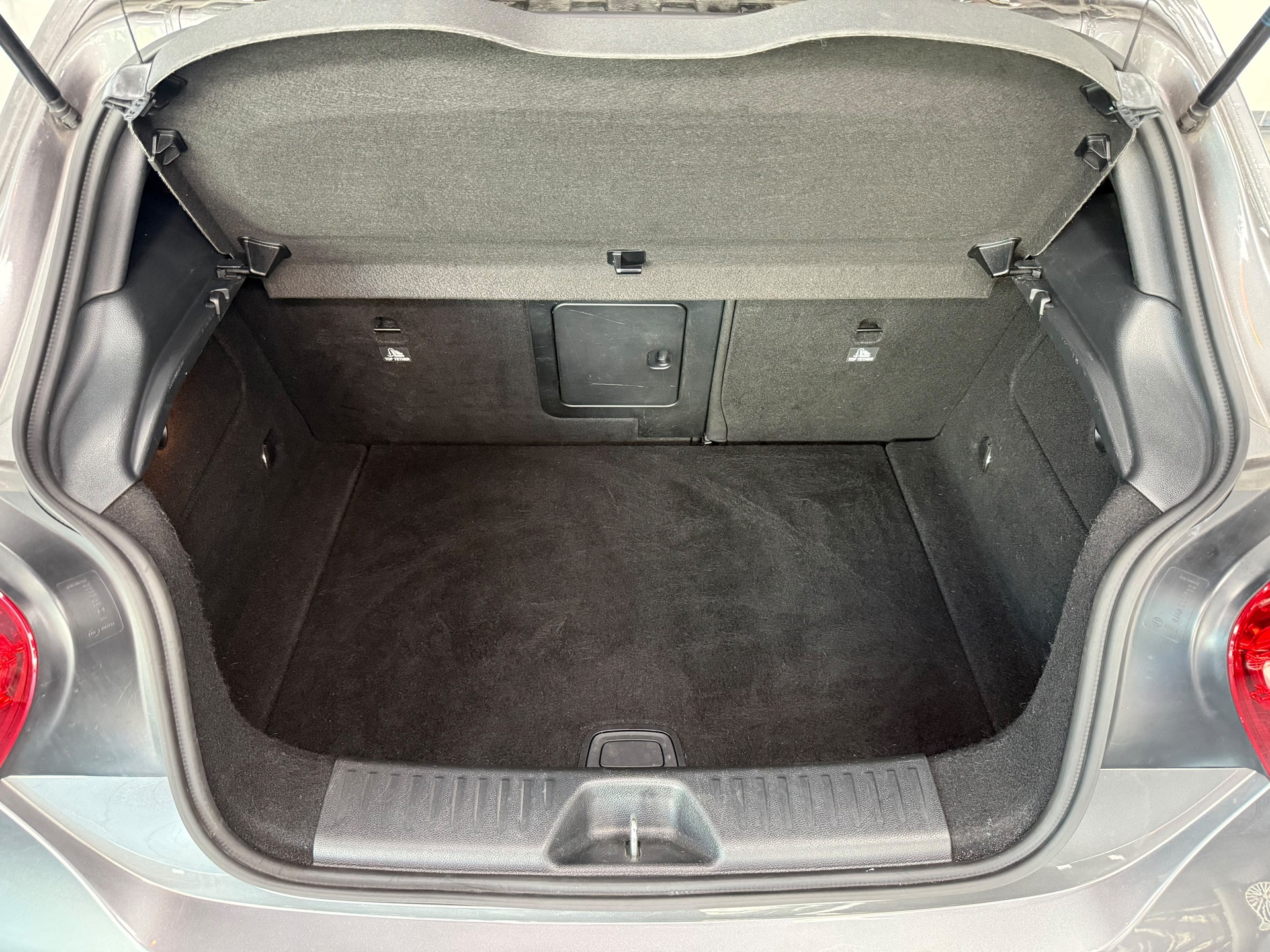 MERCEDES-BENZ A 45 AMG 4Matic Speedshift 7G-DCT-image-26