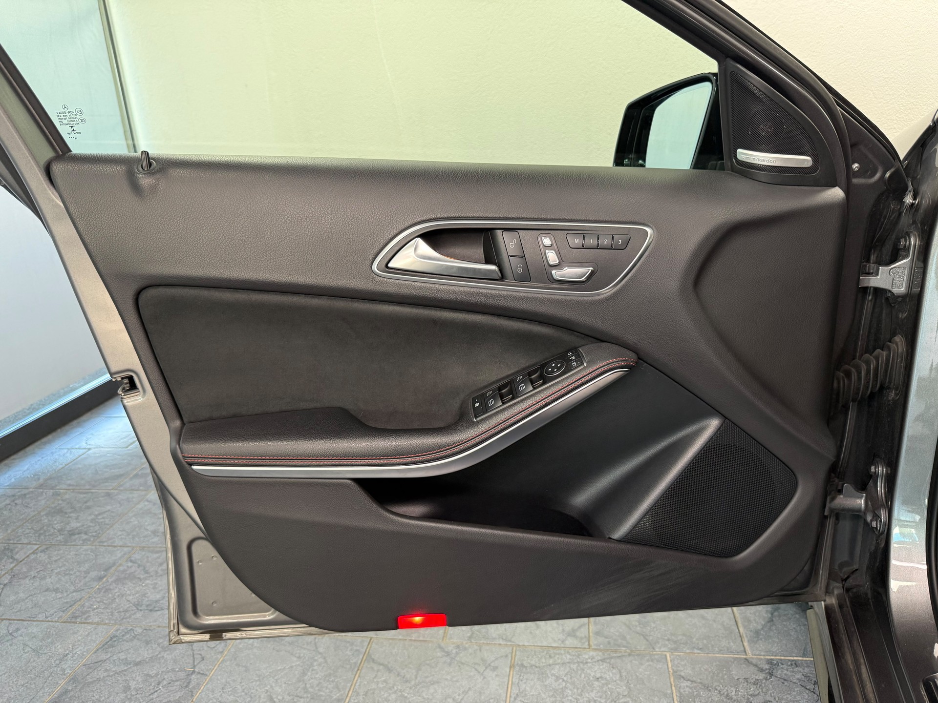 MERCEDES-BENZ A 45 AMG 4Matic Speedshift 7G-DCT-image-11