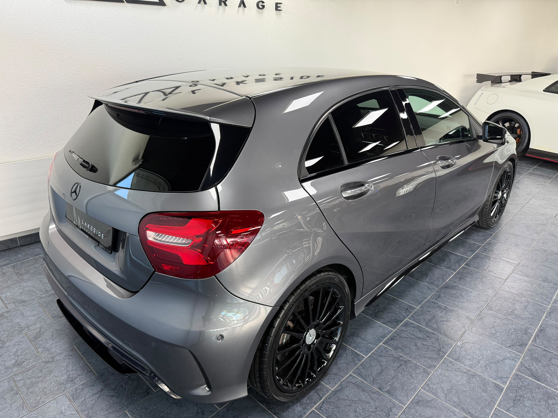 MERCEDES-BENZ A 45 AMG 4Matic Speedshift 7G-DCT-image-3