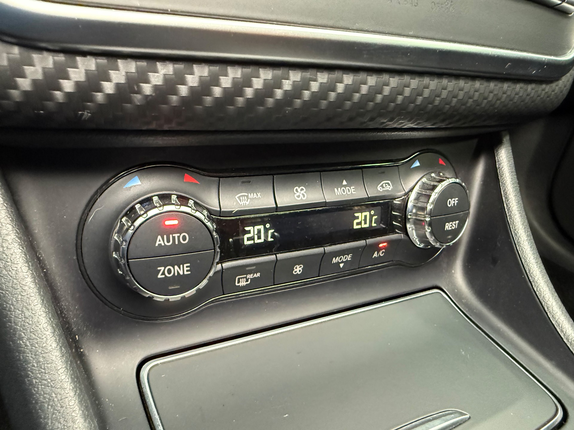 MERCEDES-BENZ A 45 AMG 4Matic Speedshift 7G-DCT-image-22