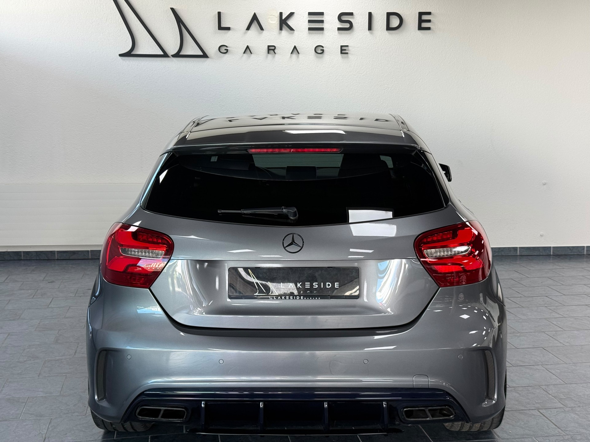 MERCEDES-BENZ A 45 AMG 4Matic Speedshift 7G-DCT-image-4