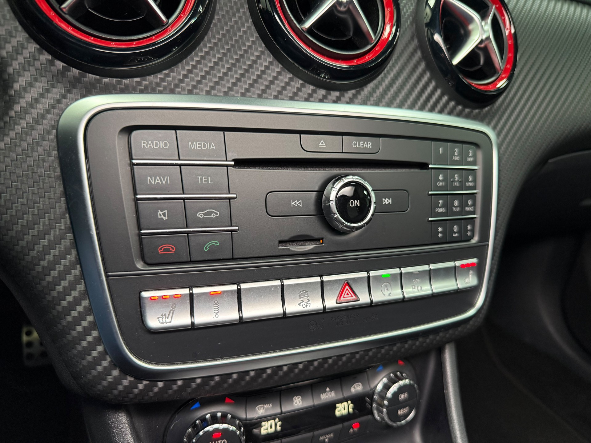 MERCEDES-BENZ A 45 AMG 4Matic Speedshift 7G-DCT-image-21