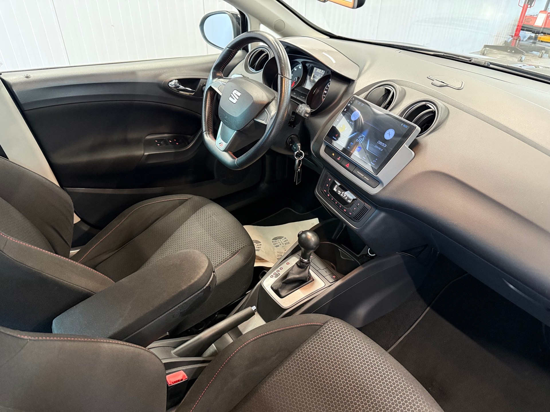 SEAT Ibiza 1.4 TSI FR DSG-image-8