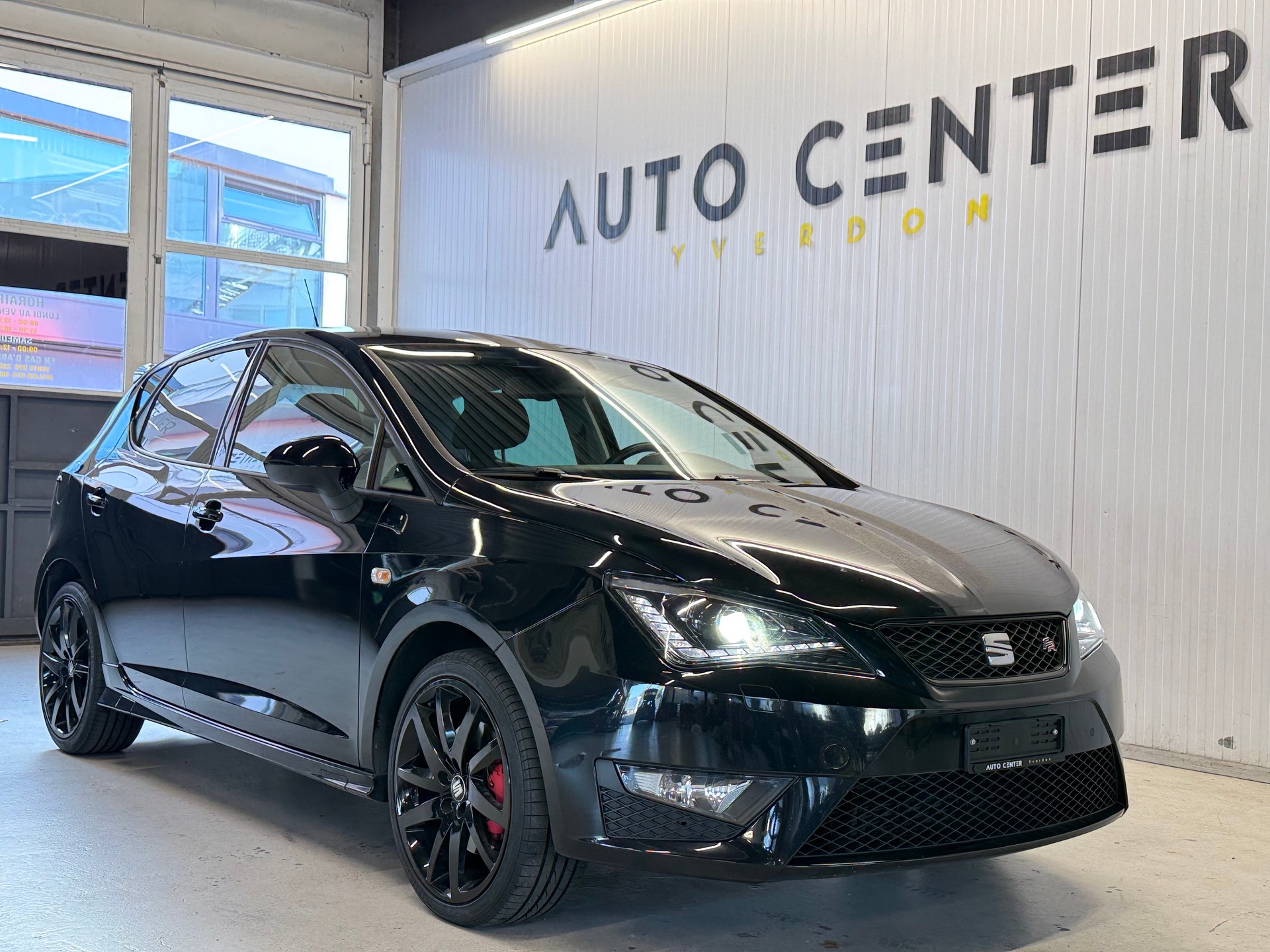 SEAT Ibiza 1.4 TSI FR DSG-image-1