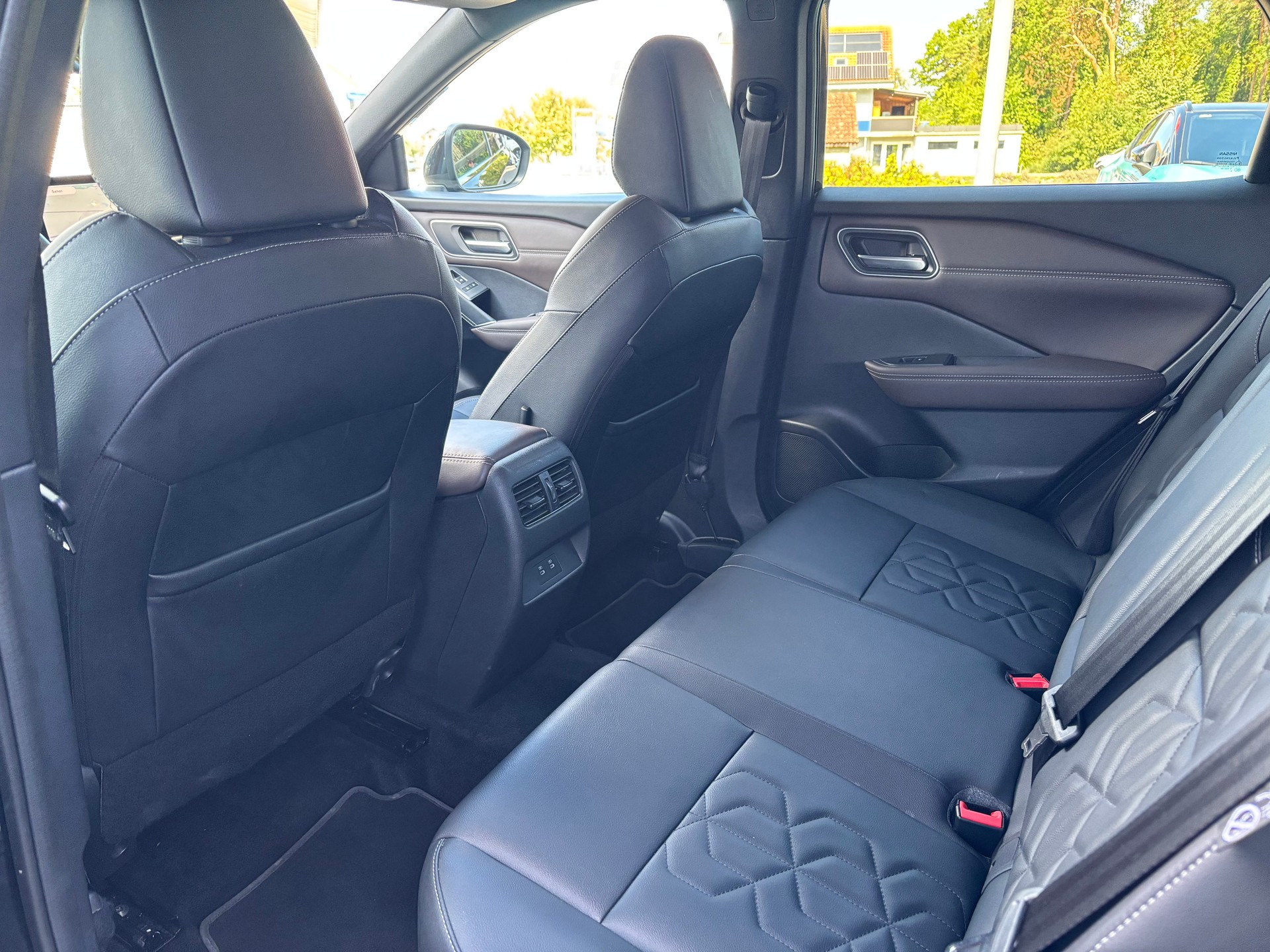 NISSAN Qashqai 1.5 VC-T e-Power Tekna-image-8