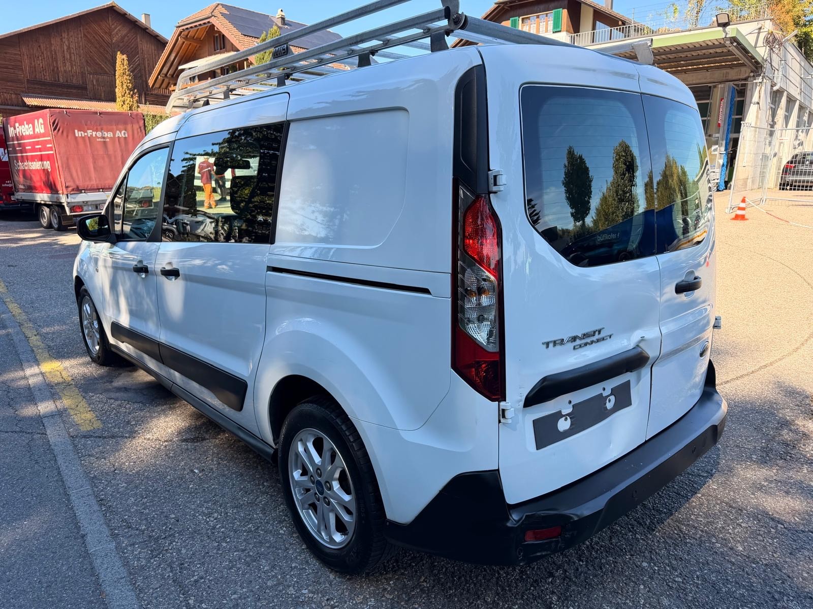 FORD Transit Connect DC T240 1.5 EcoBlue Trend Automat-image-3