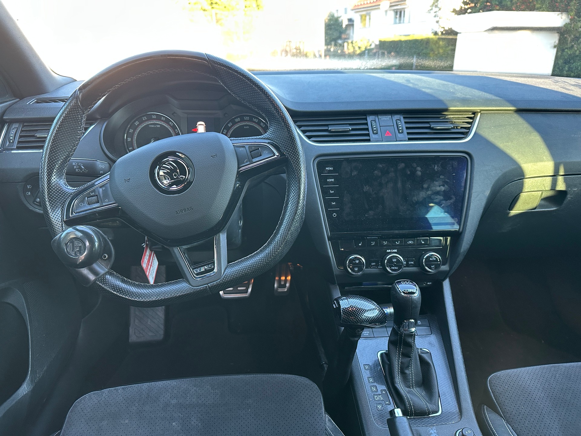 SKODA Octavia Combi 2.0 TDI RS 4x4 DSG-image-10