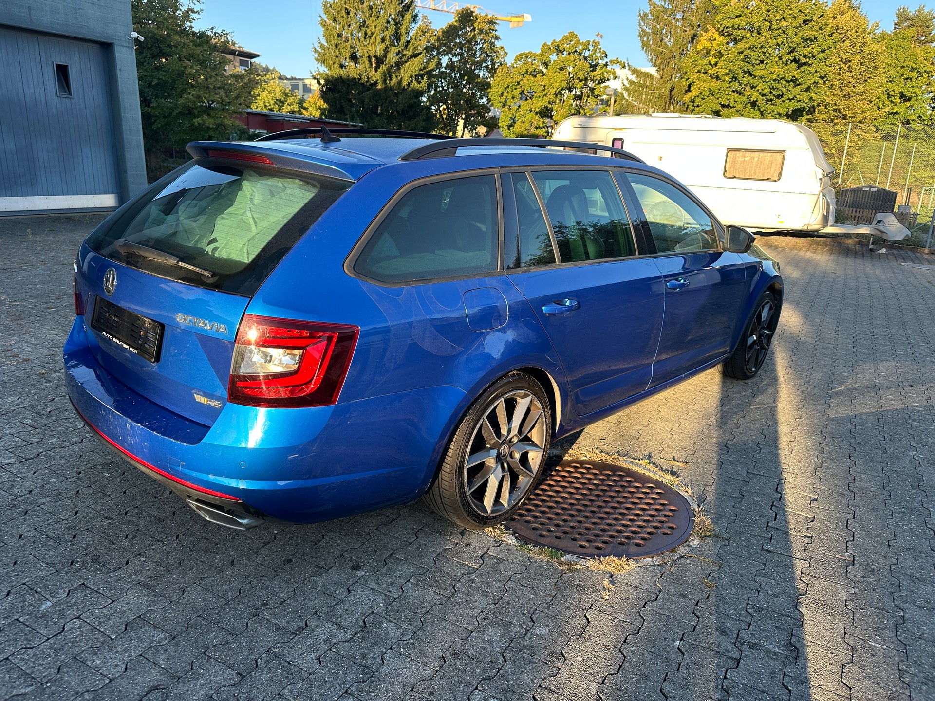 SKODA Octavia Combi 2.0 TDI RS 4x4 DSG-image-3