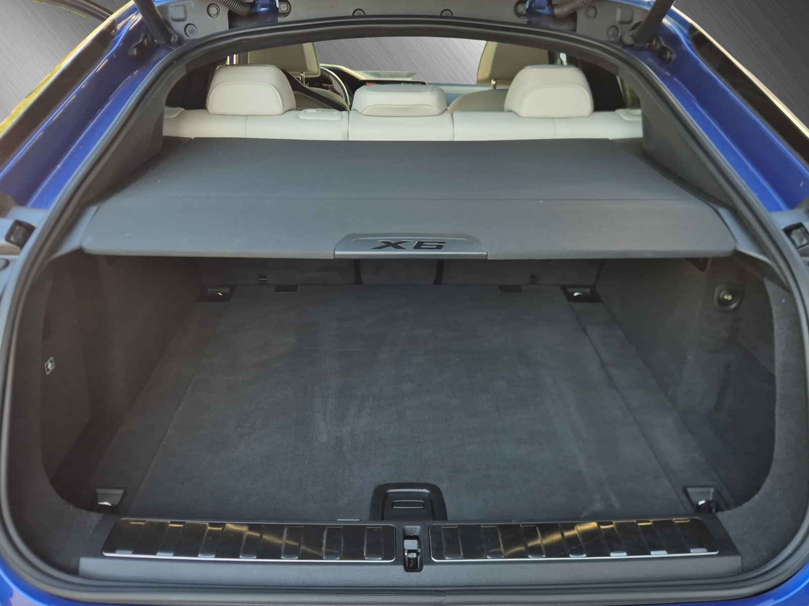 BMW X6 40i xDrive-image-14