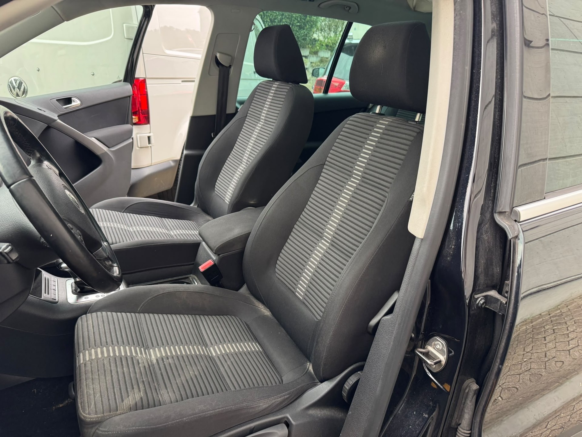 VW Tiguan 2.0 TSI Sport&Style Tiptronic-image-8