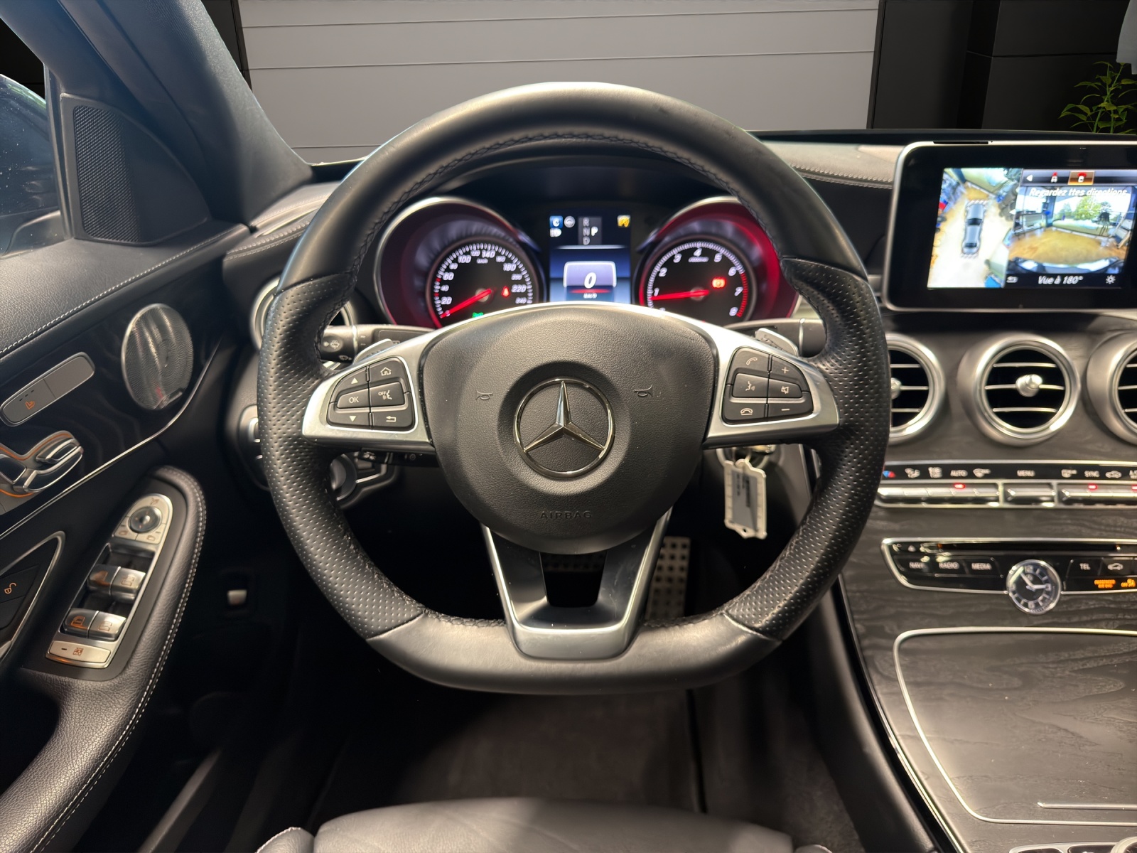 MERCEDES-BENZ C 200 AMG Line 4Matic 9G-Tronic-image-8