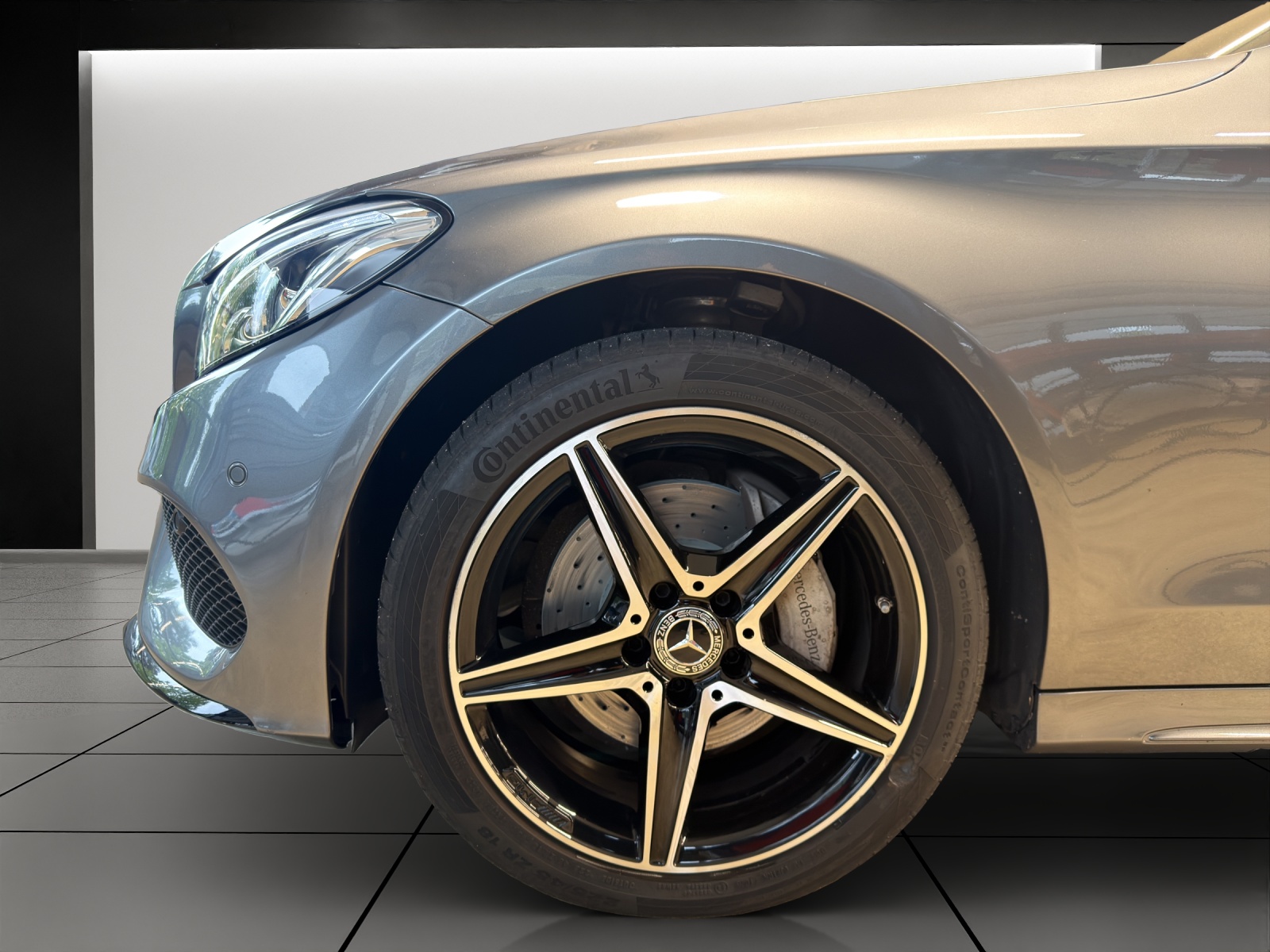 MERCEDES-BENZ C 200 AMG Line 4Matic 9G-Tronic-image-5