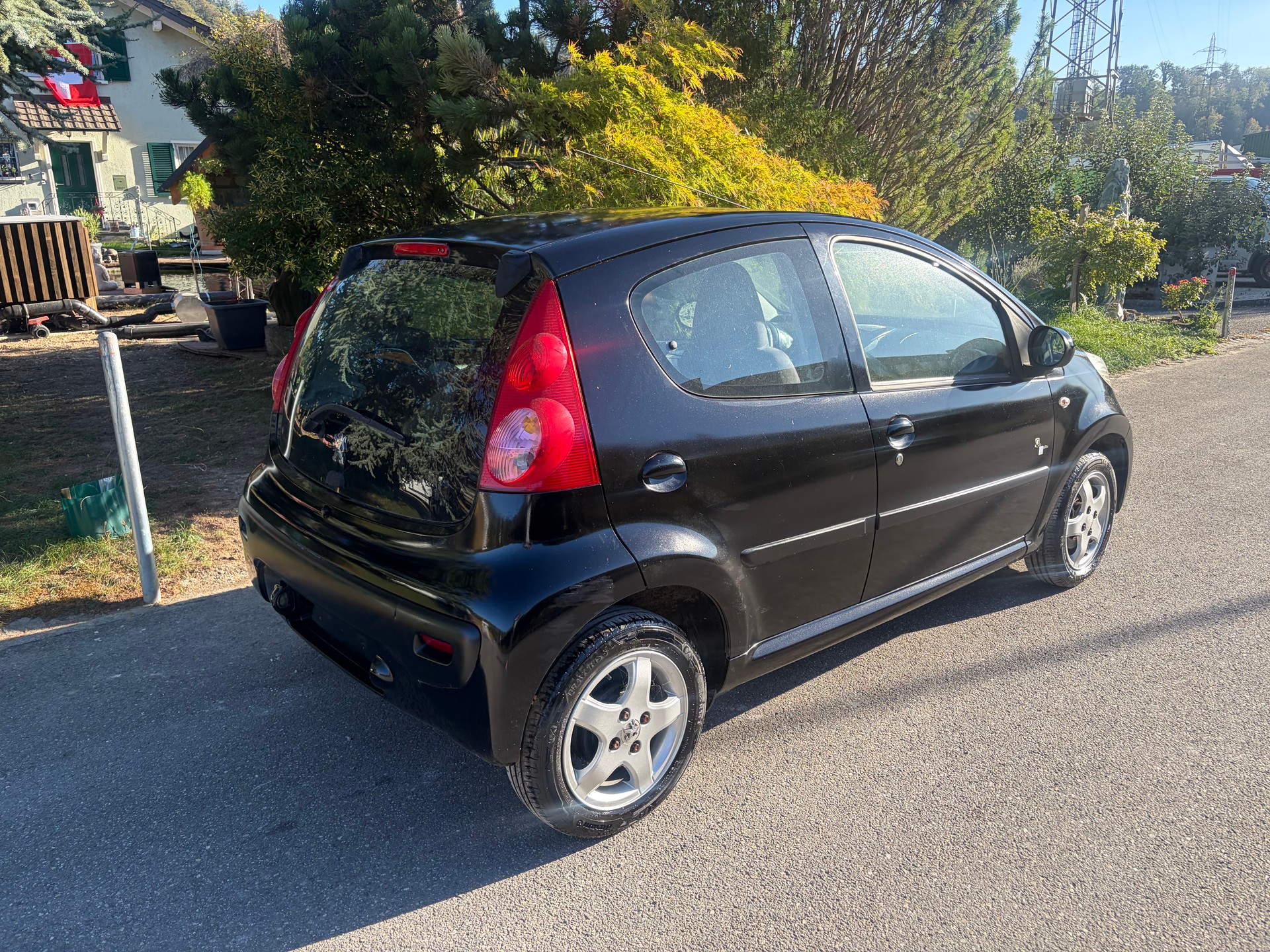 PEUGEOT 107 1.0 City Move 2-Tronic-image-1