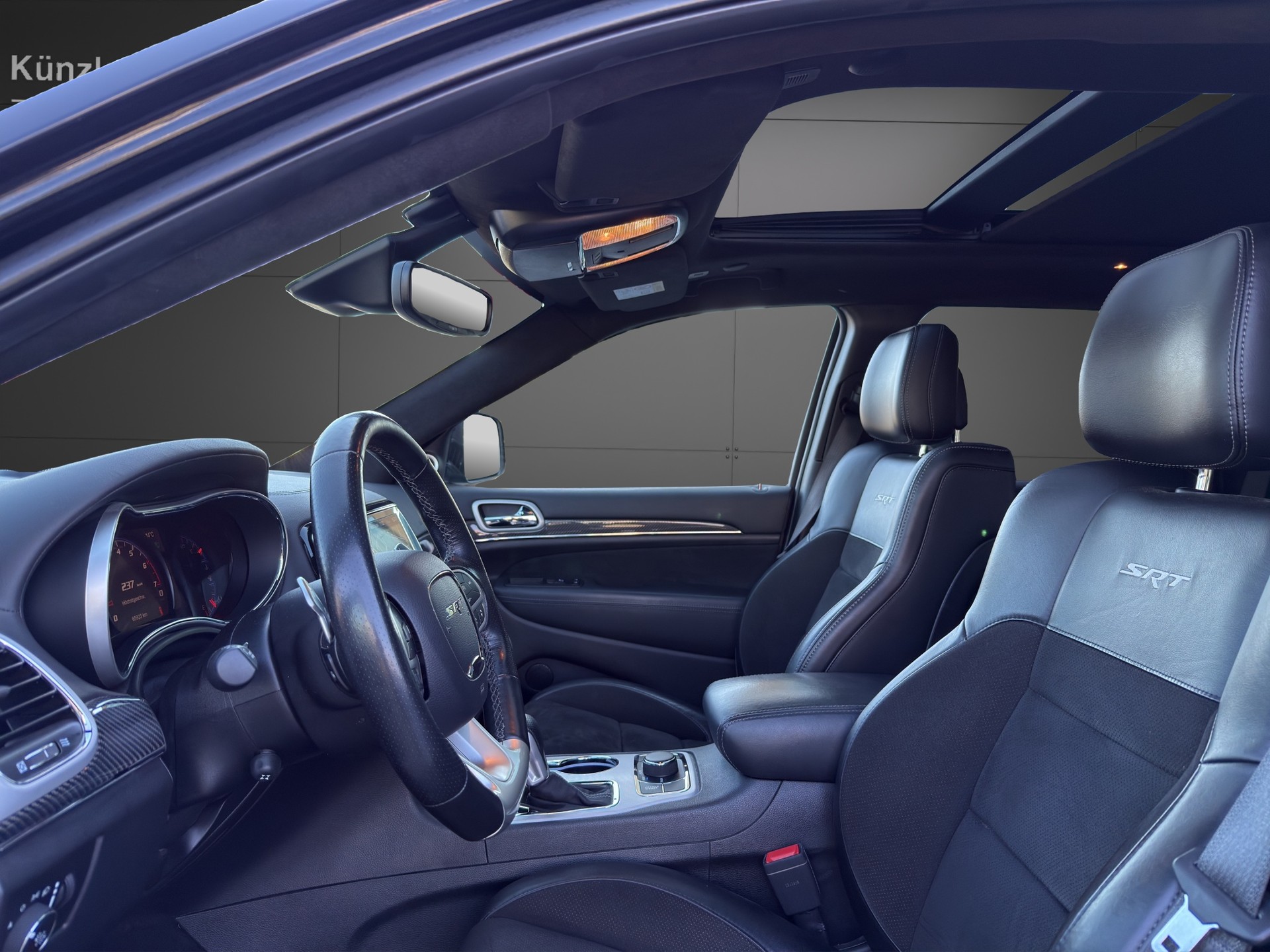 JEEP Grand Cherokee 6.4 V8 HEMI SRT8 Automatic-image-5