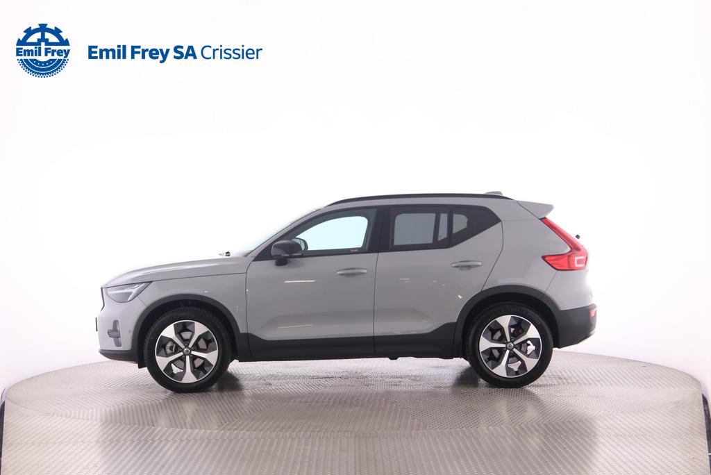 VOLVO XC40 2.0 B3 MH Plus Dark-image-2