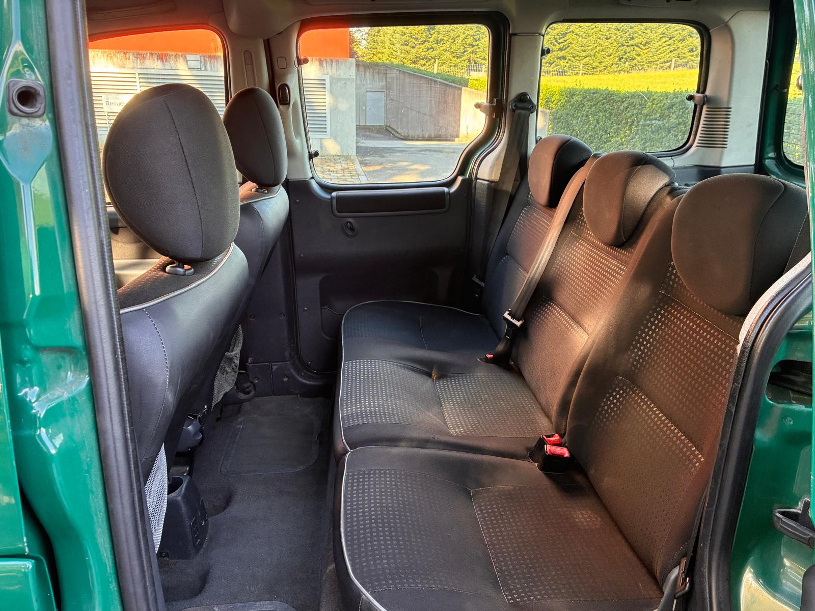 PEUGEOT Partner 1.6 XT-image-10