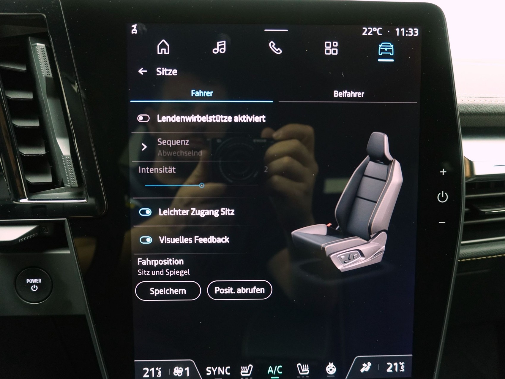 RENAULT Mégane E-Tech iconic-image-22