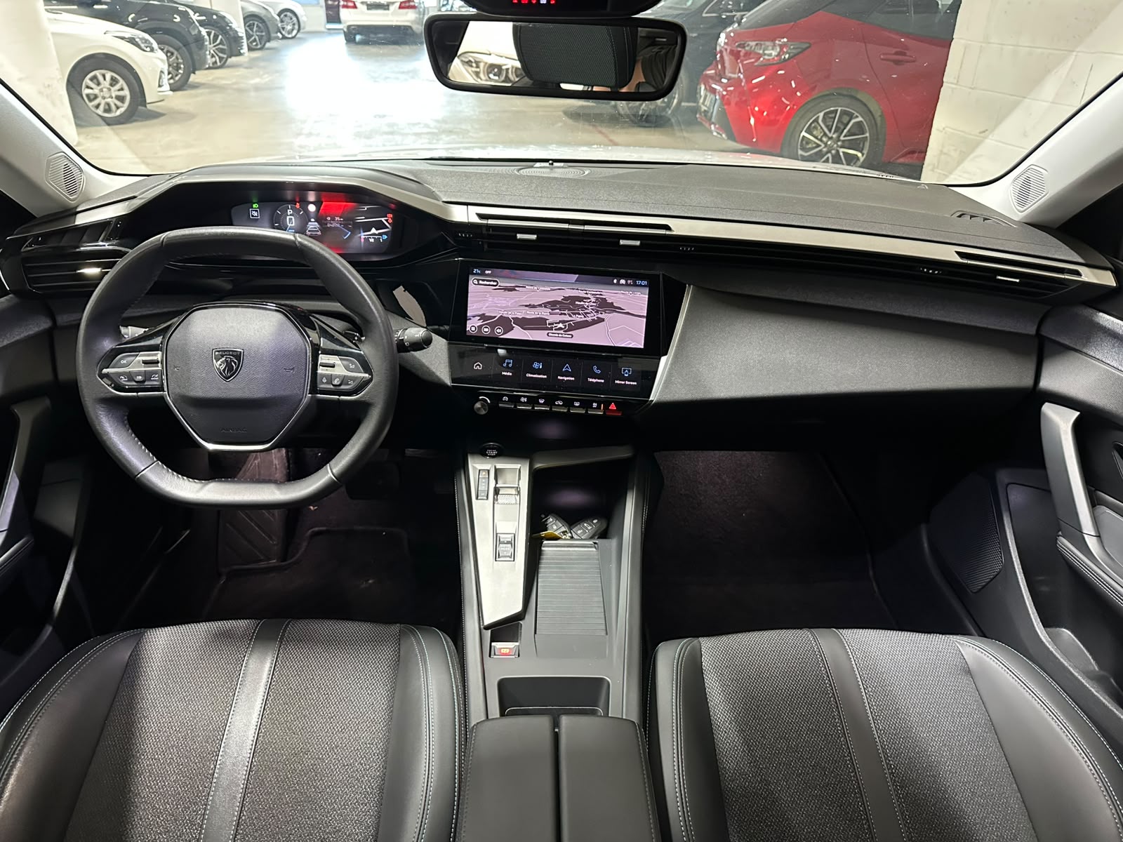 PEUGEOT 308 SW 1.5 BlueHDI Allure Pack EAT8-image-10