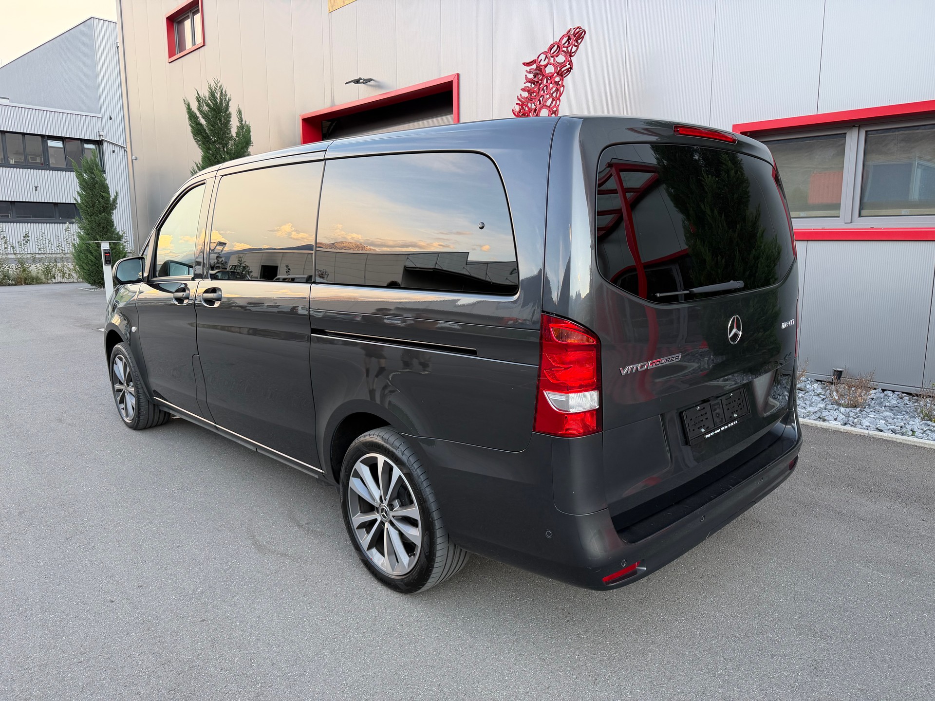 MERCEDES-BENZ Vito 116 CDI Lang Select Tourer 4Matic 9G-Tronic-image-5