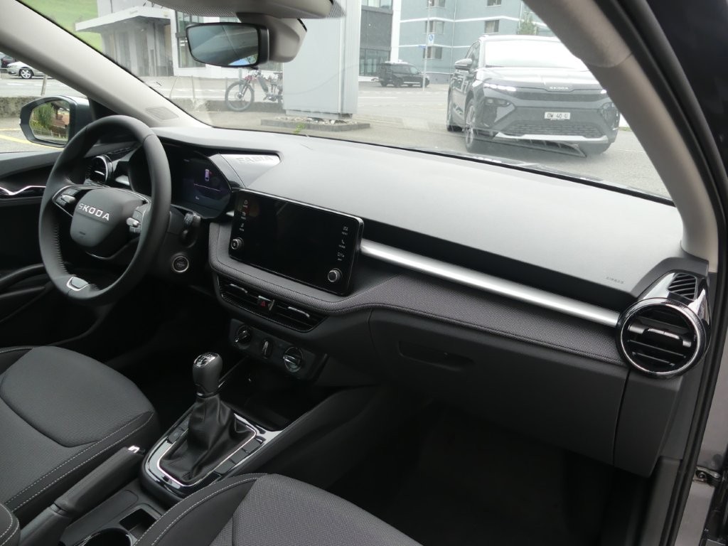 SKODA Fabia 1.0 TSI Selection-image-7