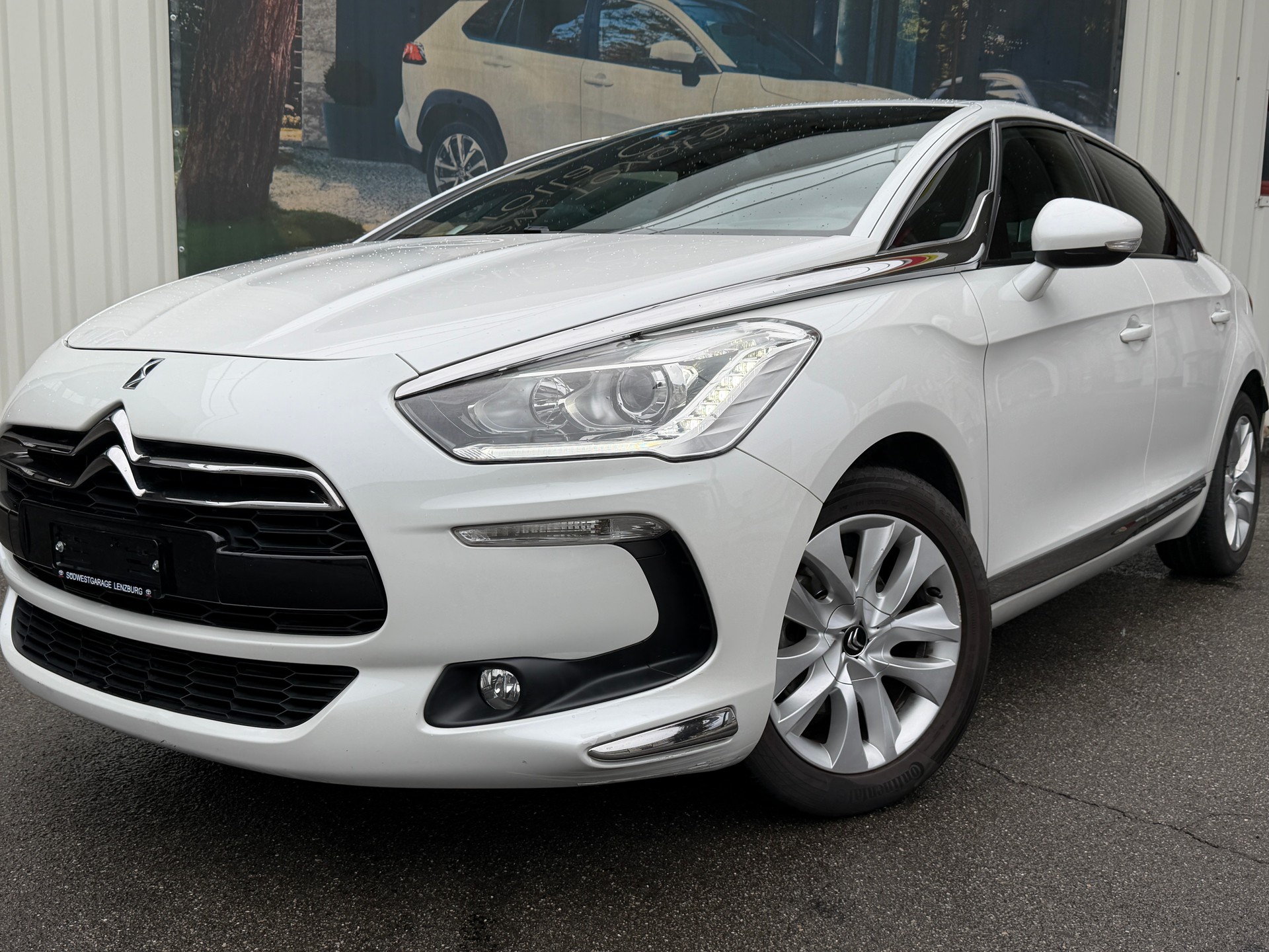 DS AUTOMOBILES DS5 1.6 Turbo SO Chic Automatic-image-0