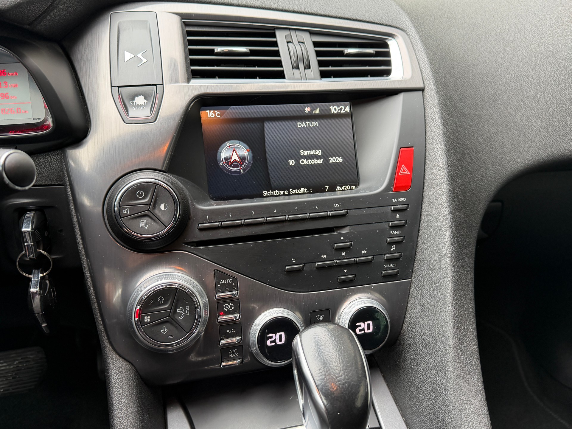 DS AUTOMOBILES DS5 1.6 Turbo SO Chic Automatic-image-12