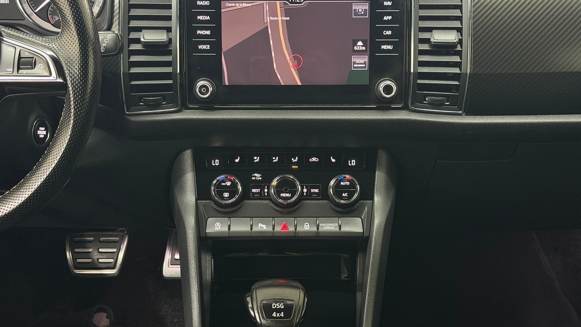 SKODA Kodiaq 2.0 TSI 4x4 Sport Line-image-12
