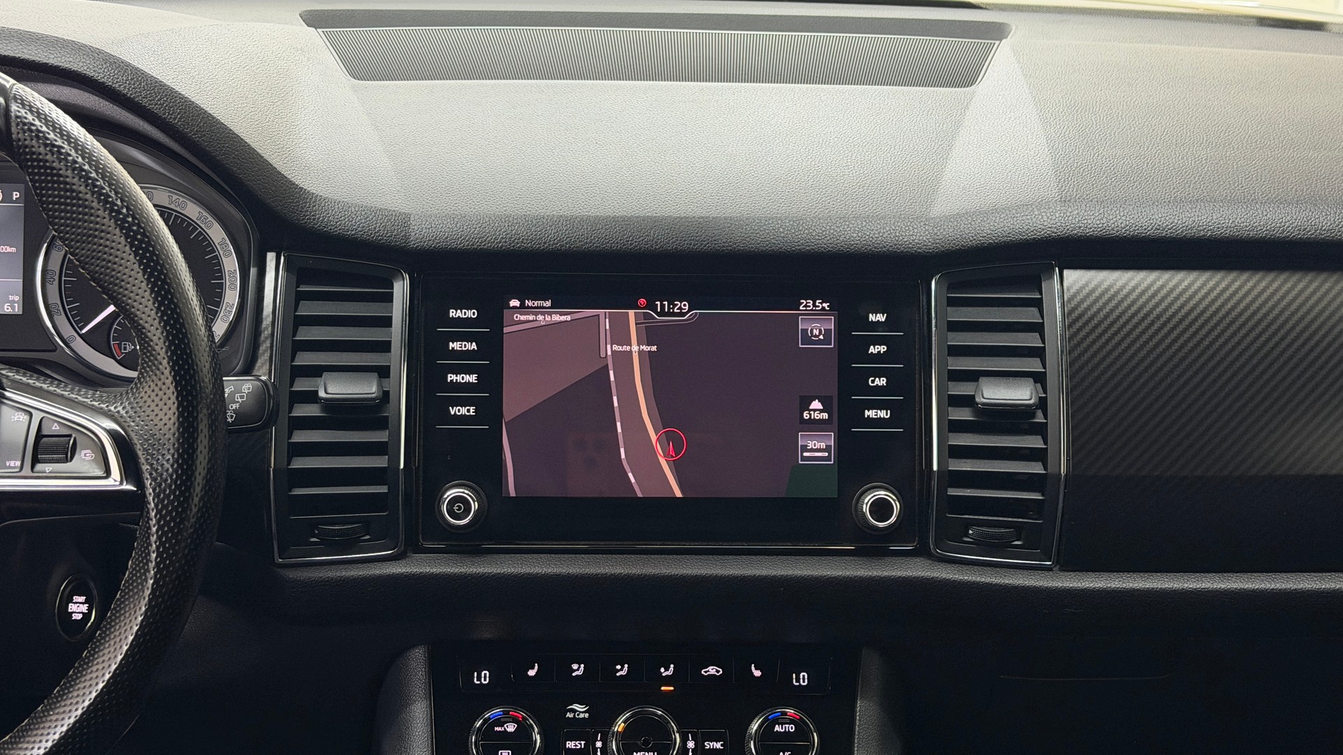 SKODA Kodiaq 2.0 TSI 4x4 Sport Line-image-11