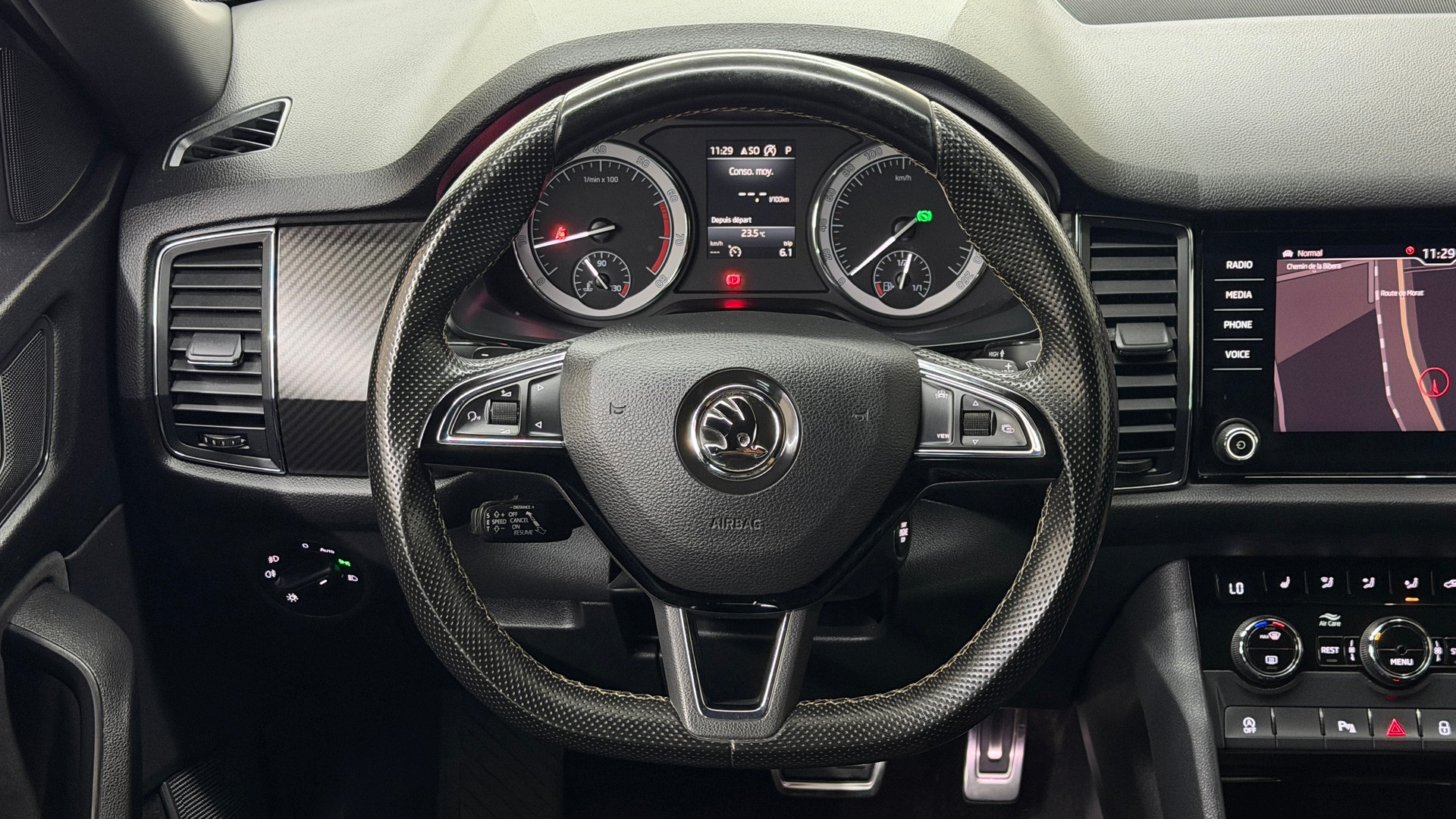 SKODA Kodiaq 2.0 TSI 4x4 Sport Line-image-8