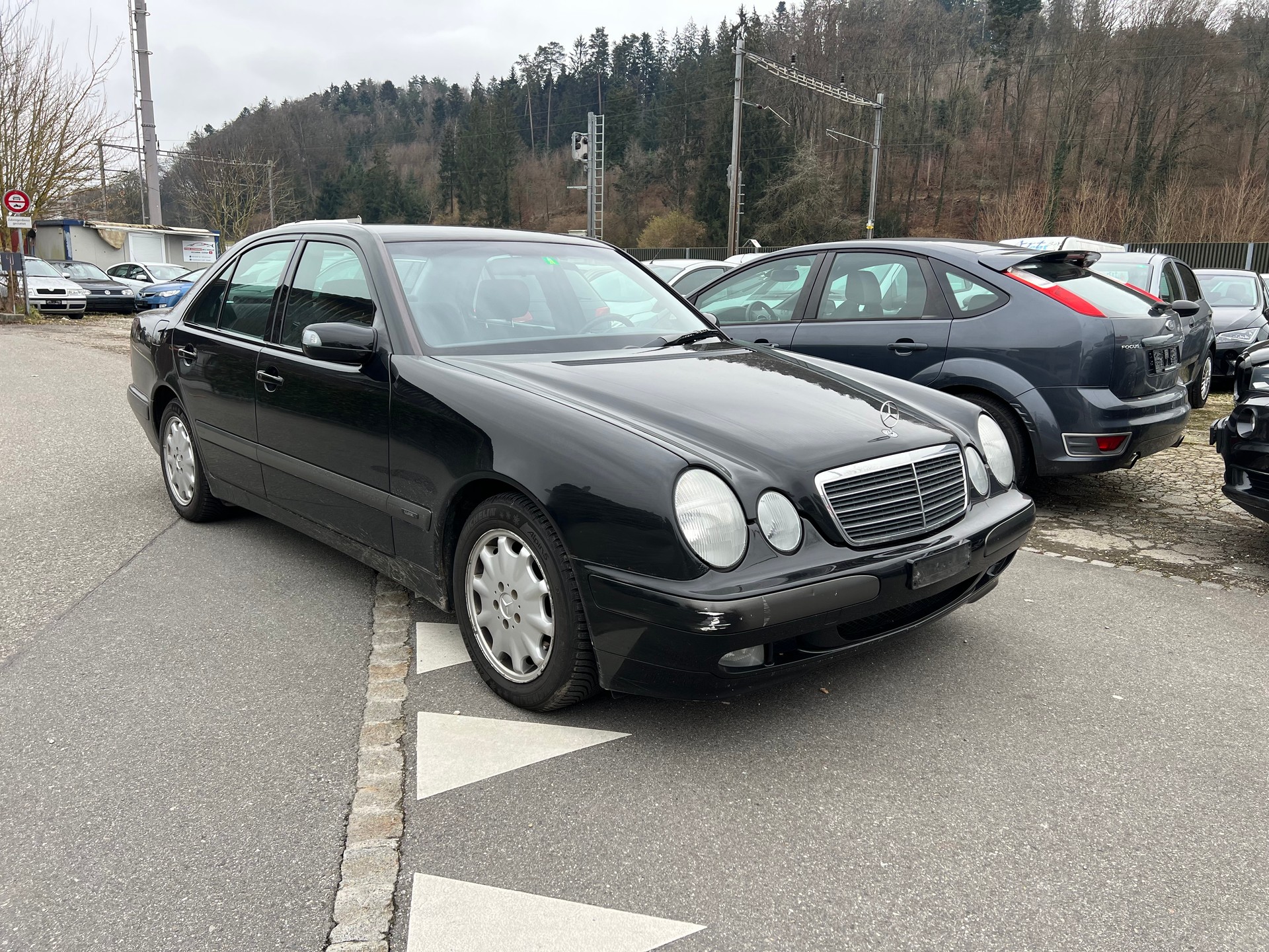 MERCEDES-BENZ MERCEDES-BENZ E 240 Classic Automat -frisch ab Mfk-image-2