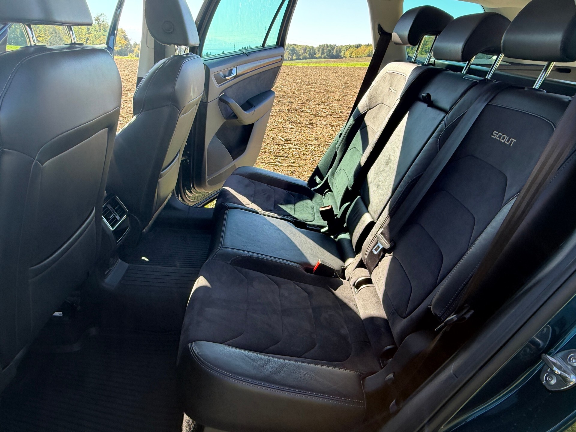 SKODA Kodiaq 2.0 TDI CR Scout 4x4 DSG-image-15