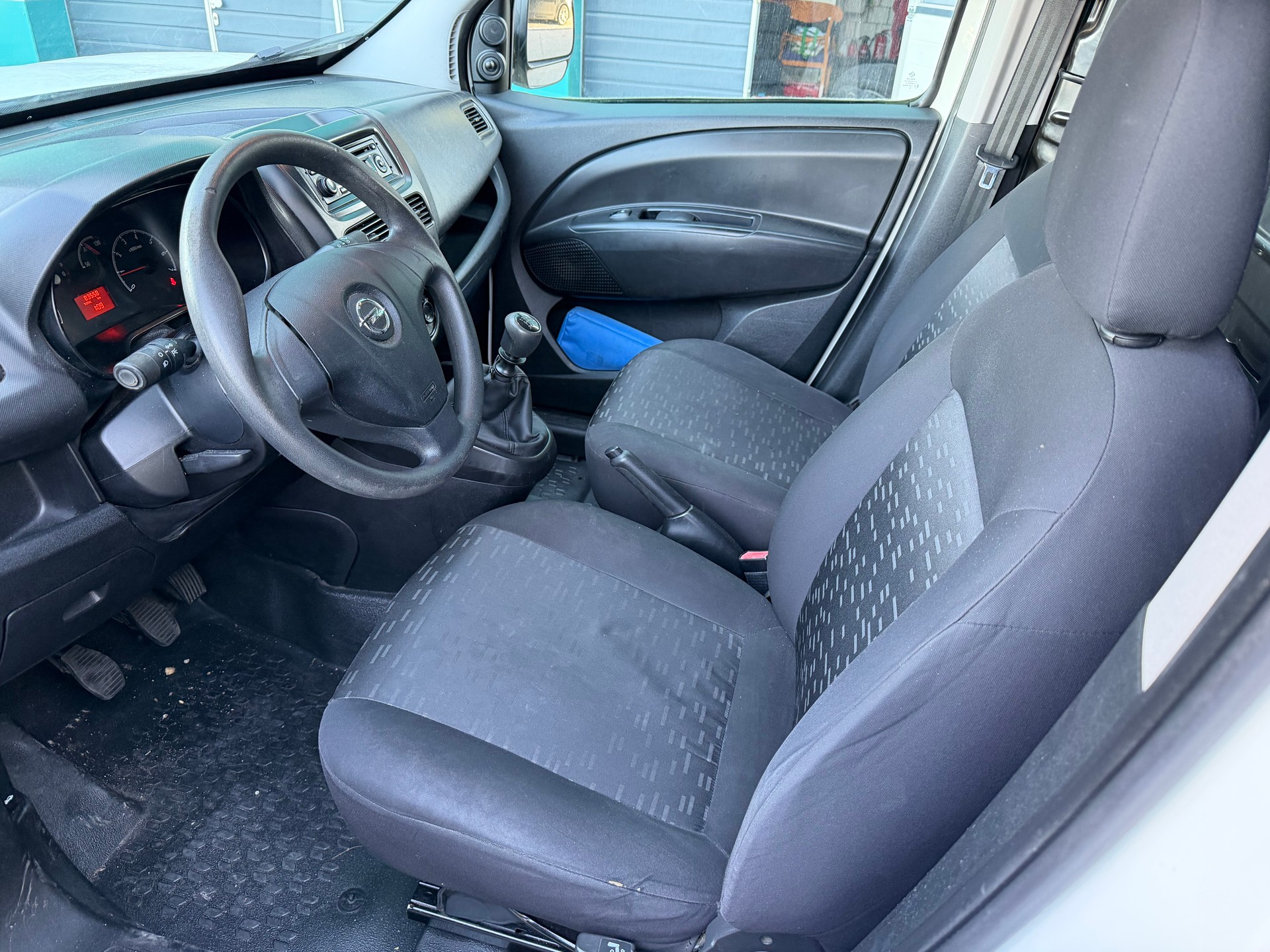 OPEL Combo 1.4i 2.2 L1H1-image-10