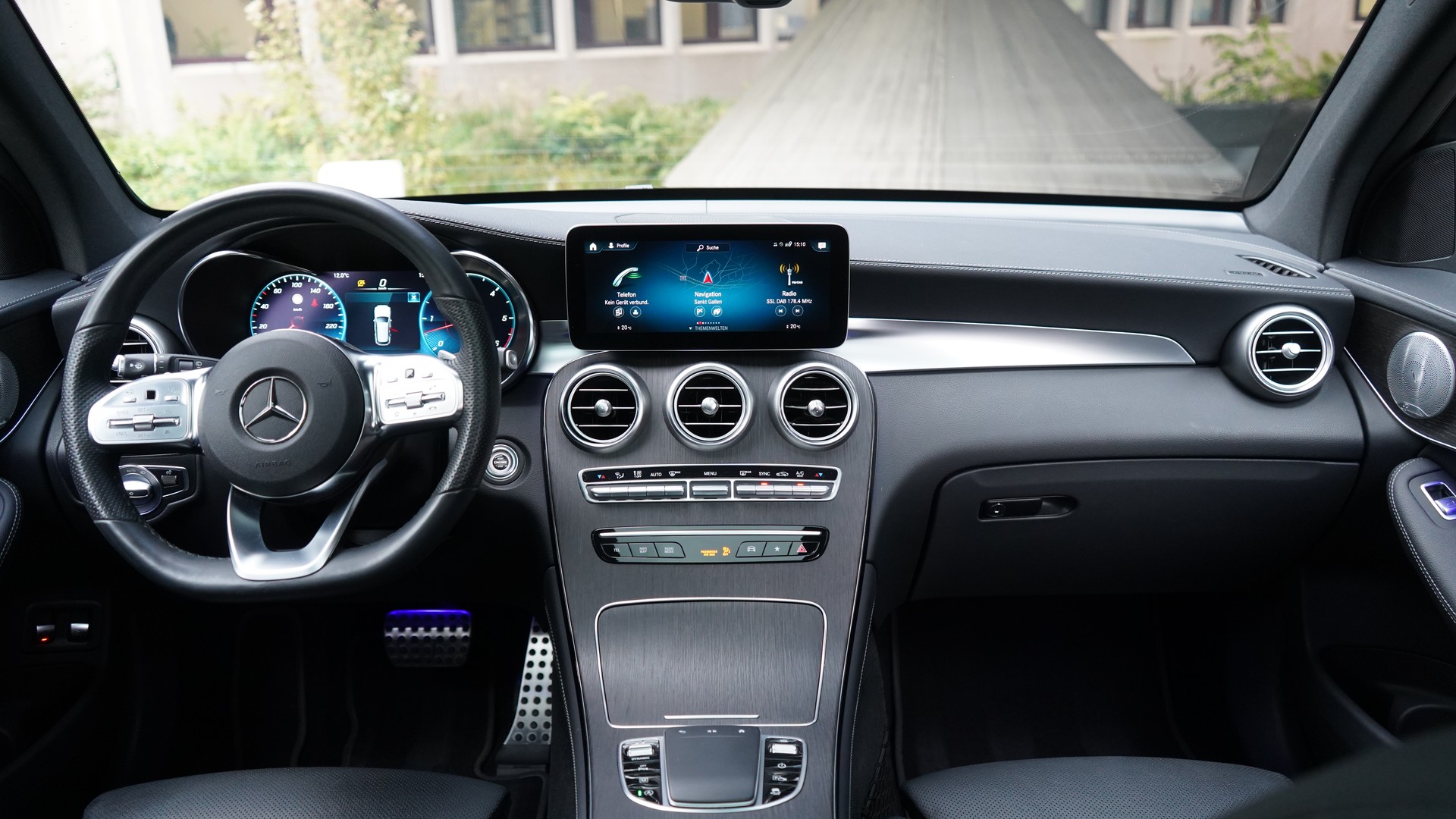 MERCEDES-BENZ GLC 400 d 4Matic AMG Line 9G-Tronic-image-9