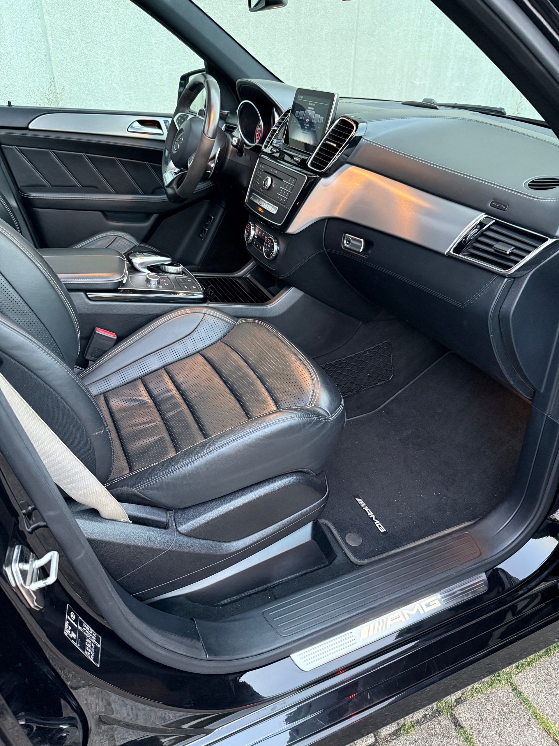 MERCEDES-BENZ GLE 63 S AMG 4Matic Speedshift Plus 7G-Tronic-image-9