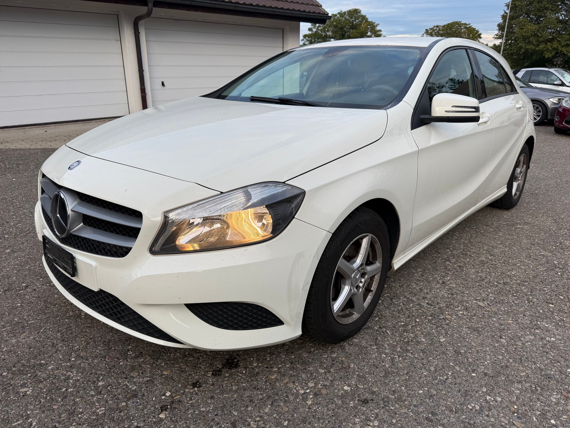 MERCEDES-BENZ A 180 CDI BlueEfficiency Edition-image-0